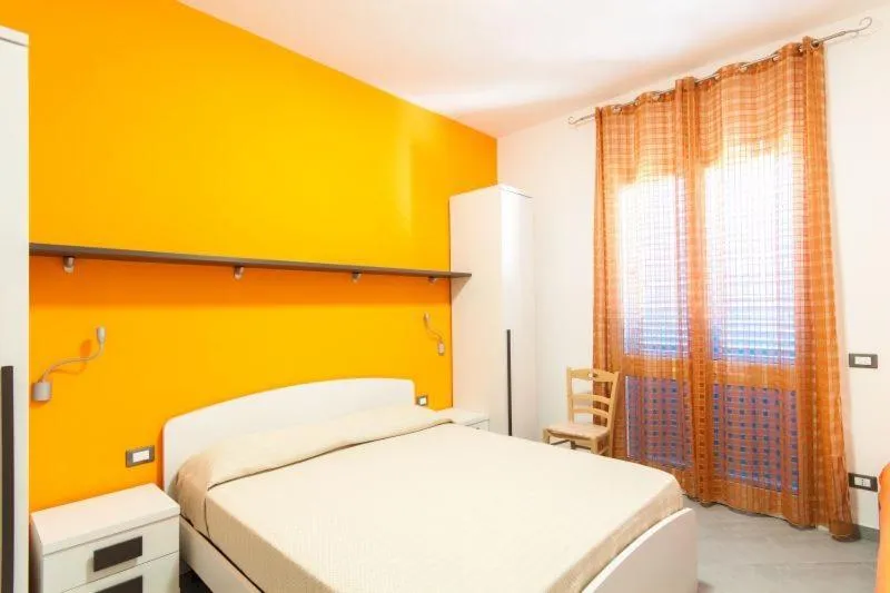 Day, Bed in B&B "Perla del Sud"