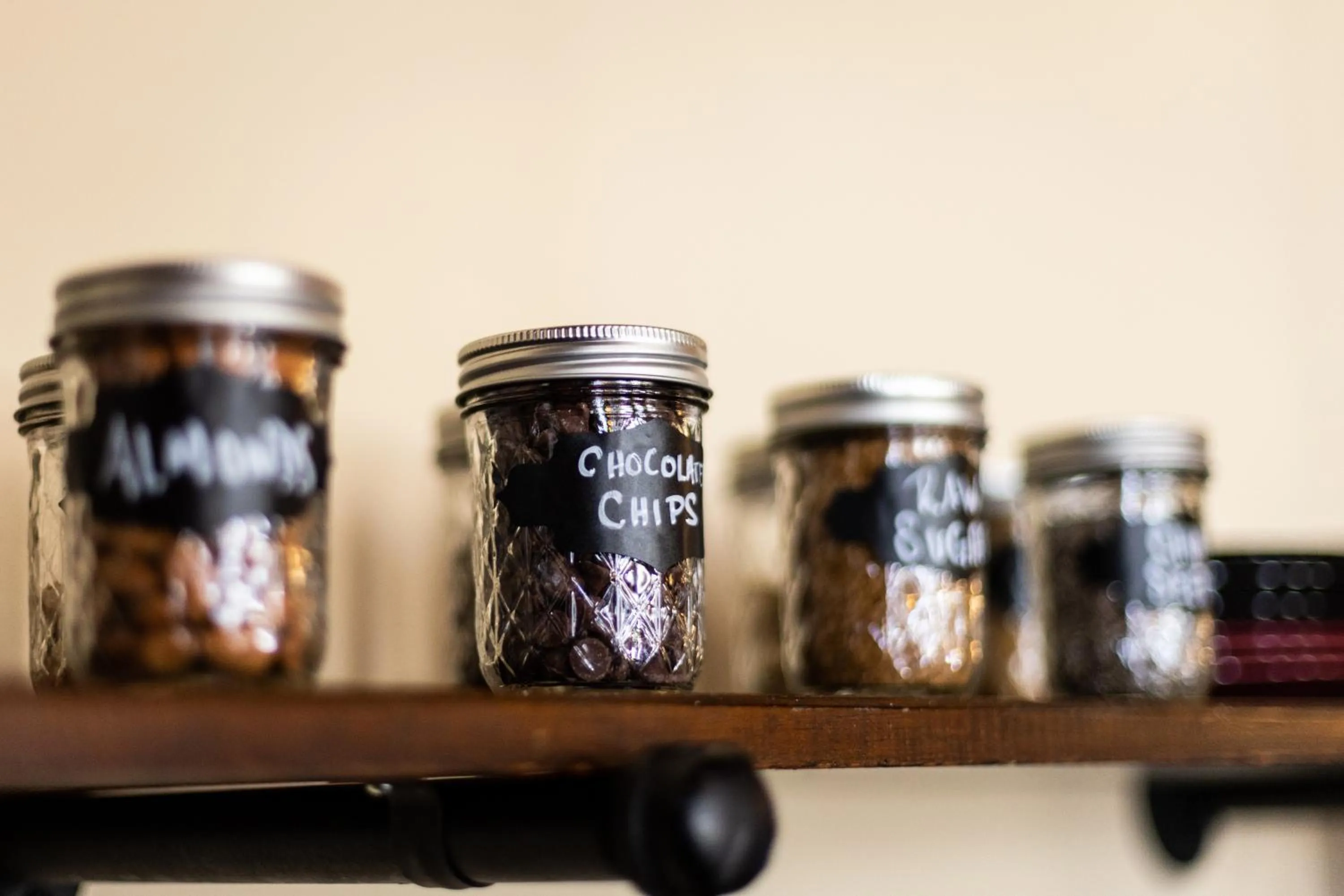 Coffee/tea facilities in Traveler's Rest Hotel