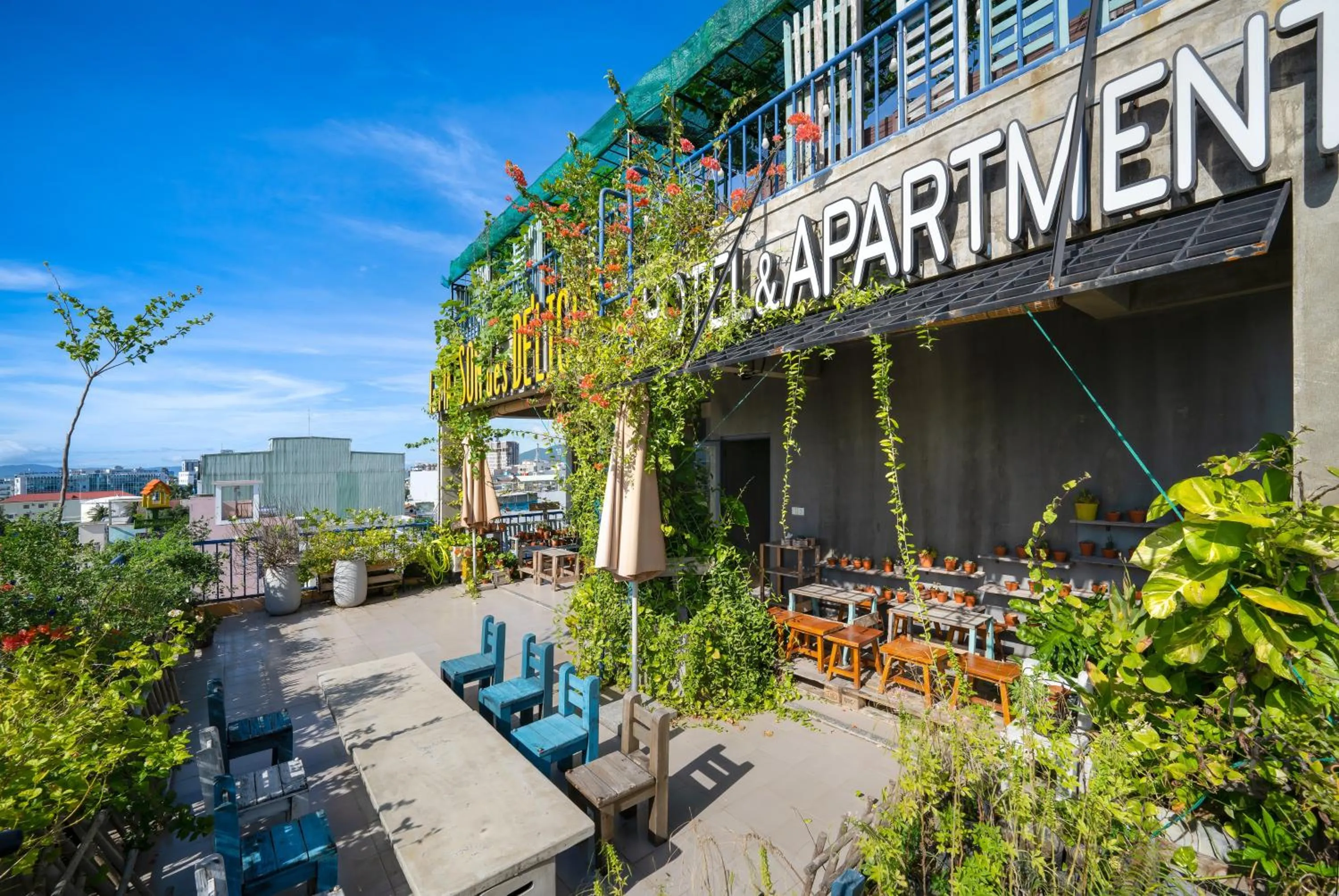 Garden in La Maison Des Délices