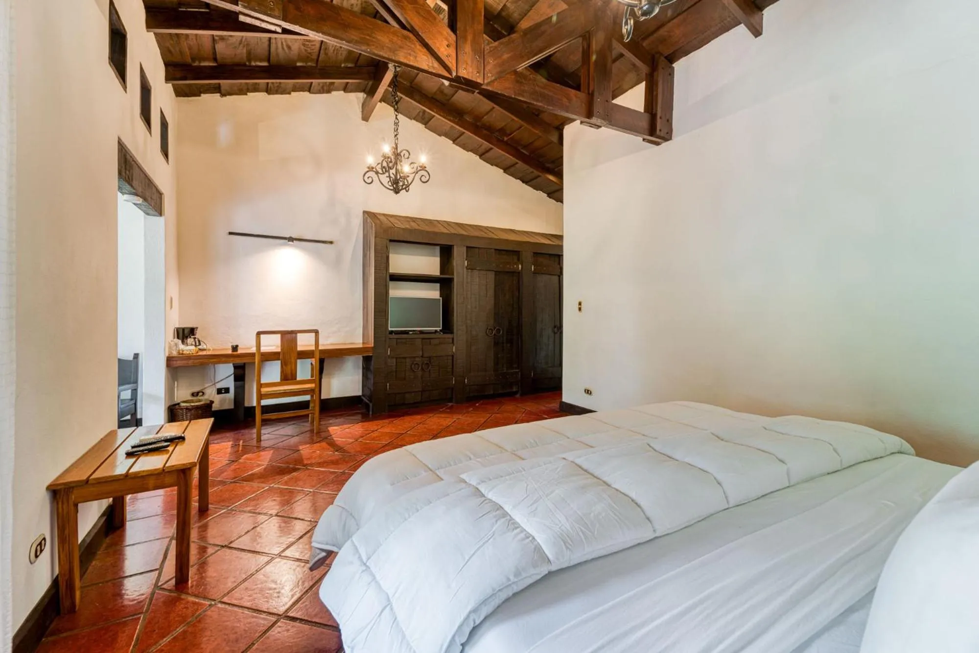 Bed in Hacienda La Pacífica Eco-Lodge