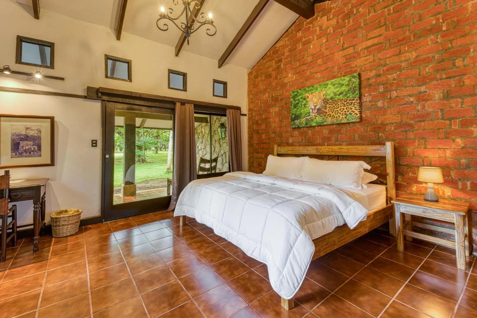 Bedroom, Bed in Hacienda La Pacífica Eco-Lodge
