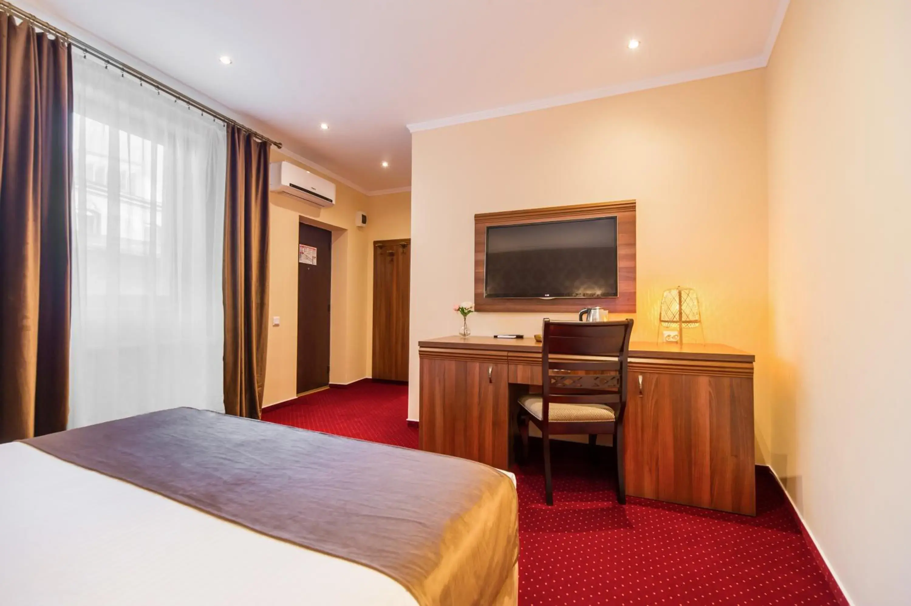 Superior King Room in BUCUR 9 Superior King Room in BUCUR 9