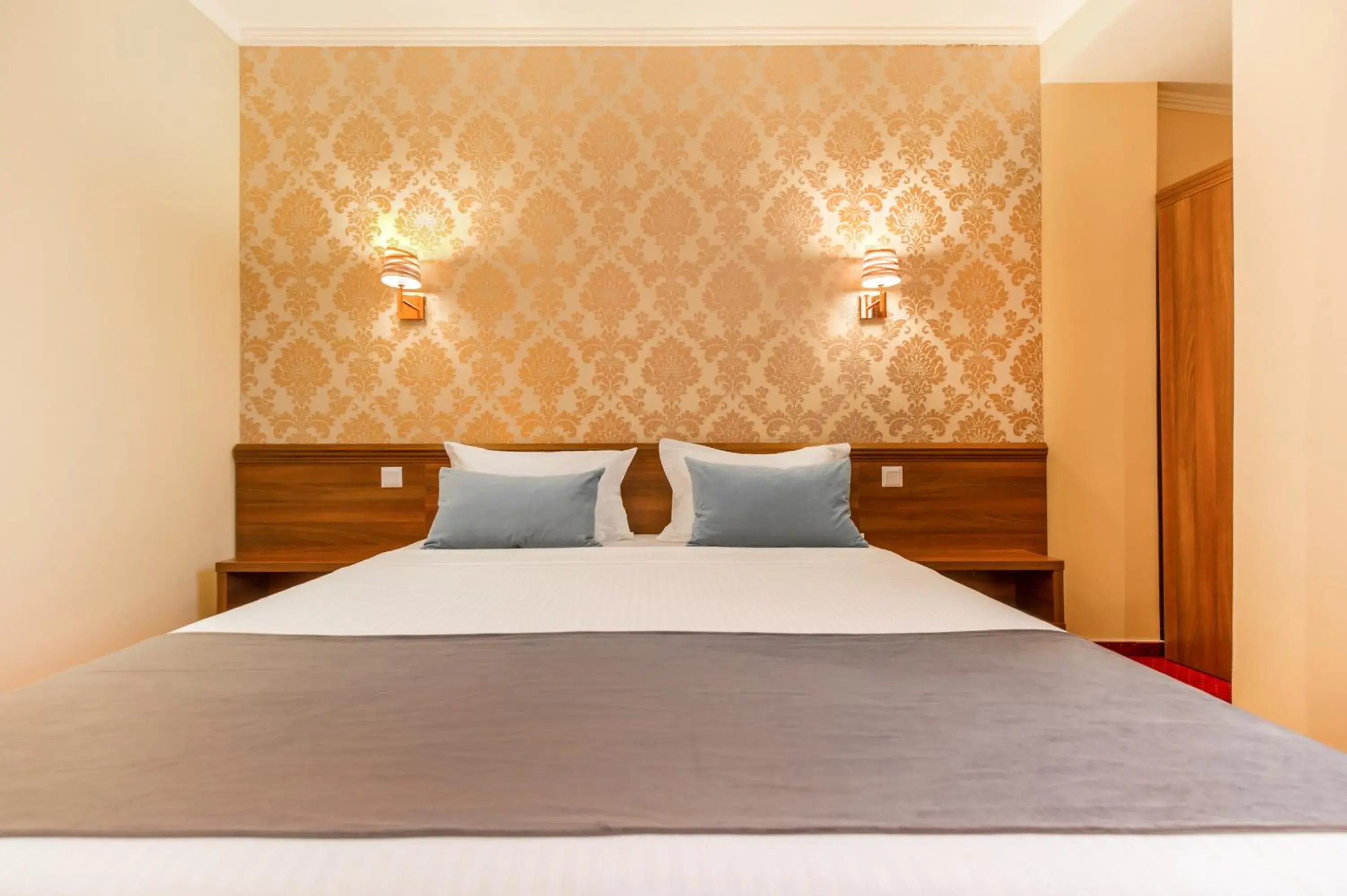 Superior King Room in BUCUR 9 Superior King Room in BUCUR 9