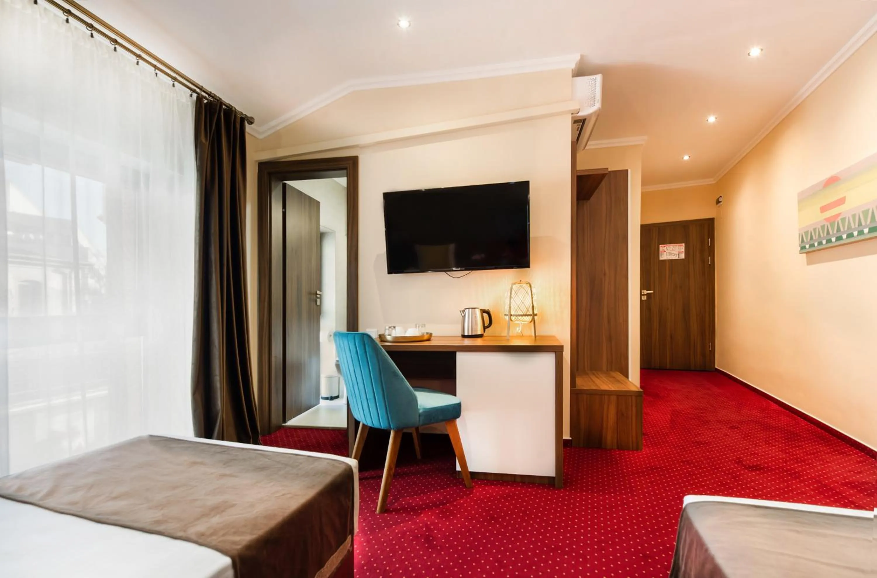 Communal lounge/ TV room, Bed in BUCUR 9