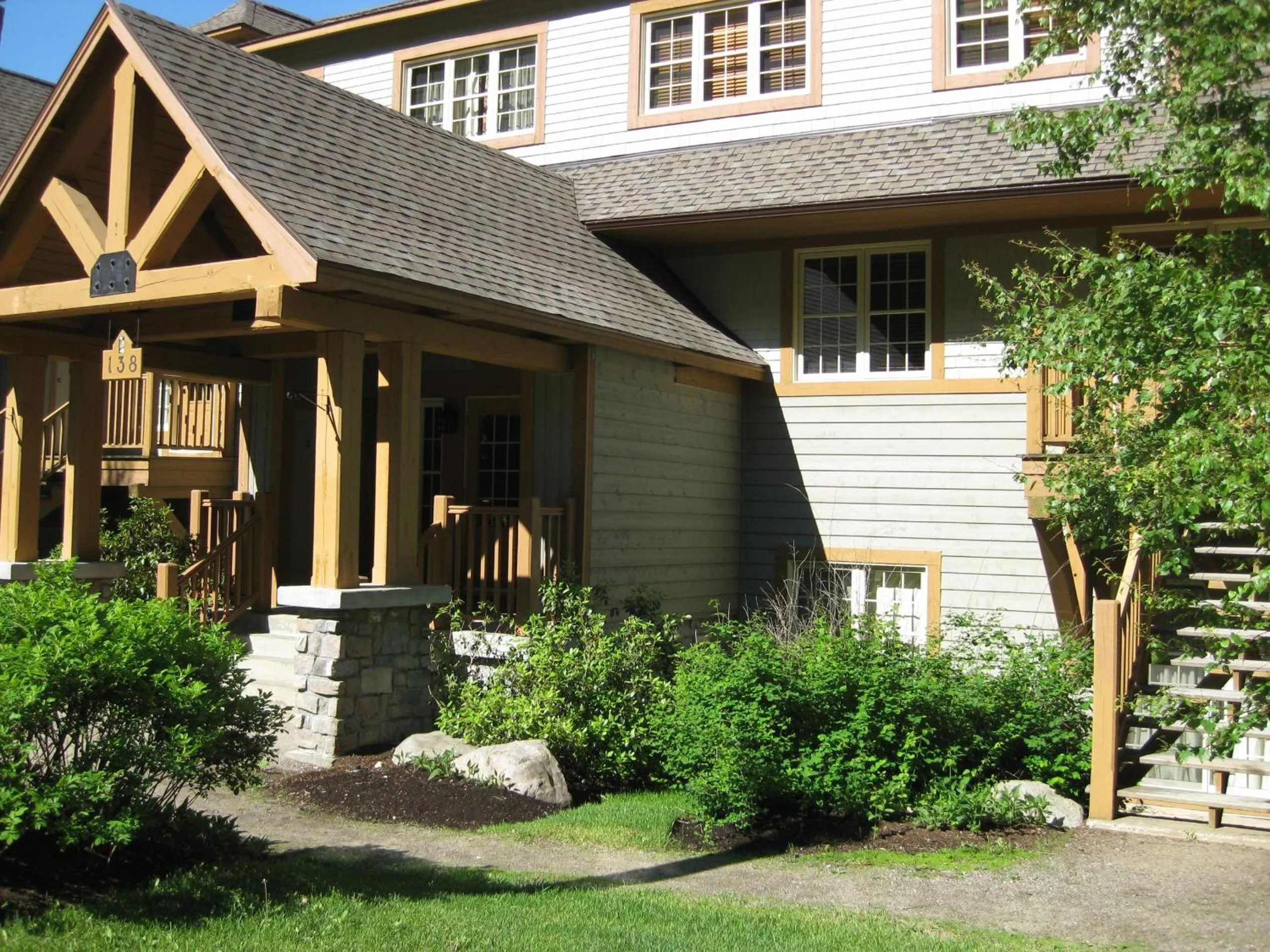 Facade/entrance in Les Falaises by Rendez-Vous Mont-Tremblant