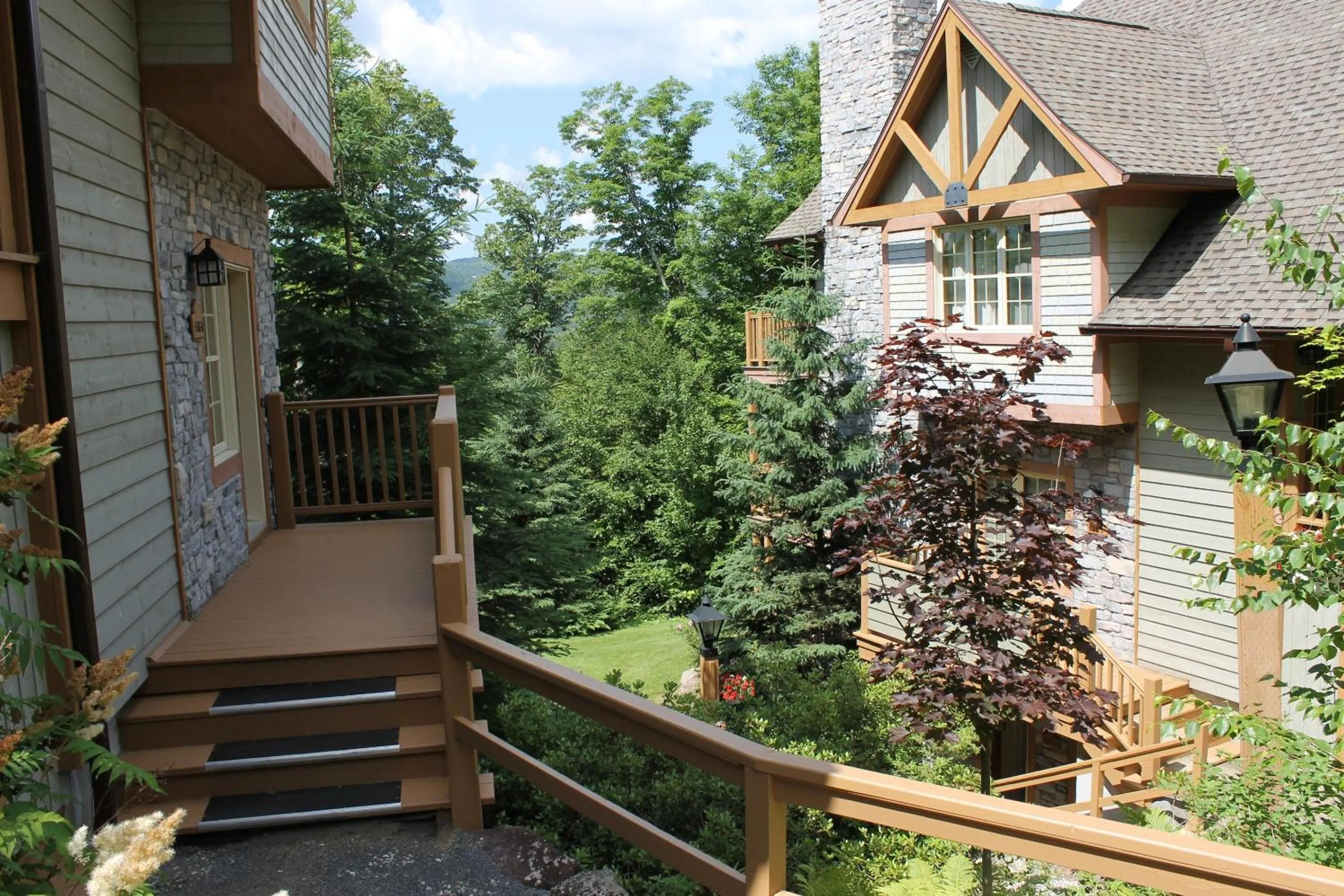 Area and facilities in Les Falaises by Rendez-Vous Mont-Tremblant