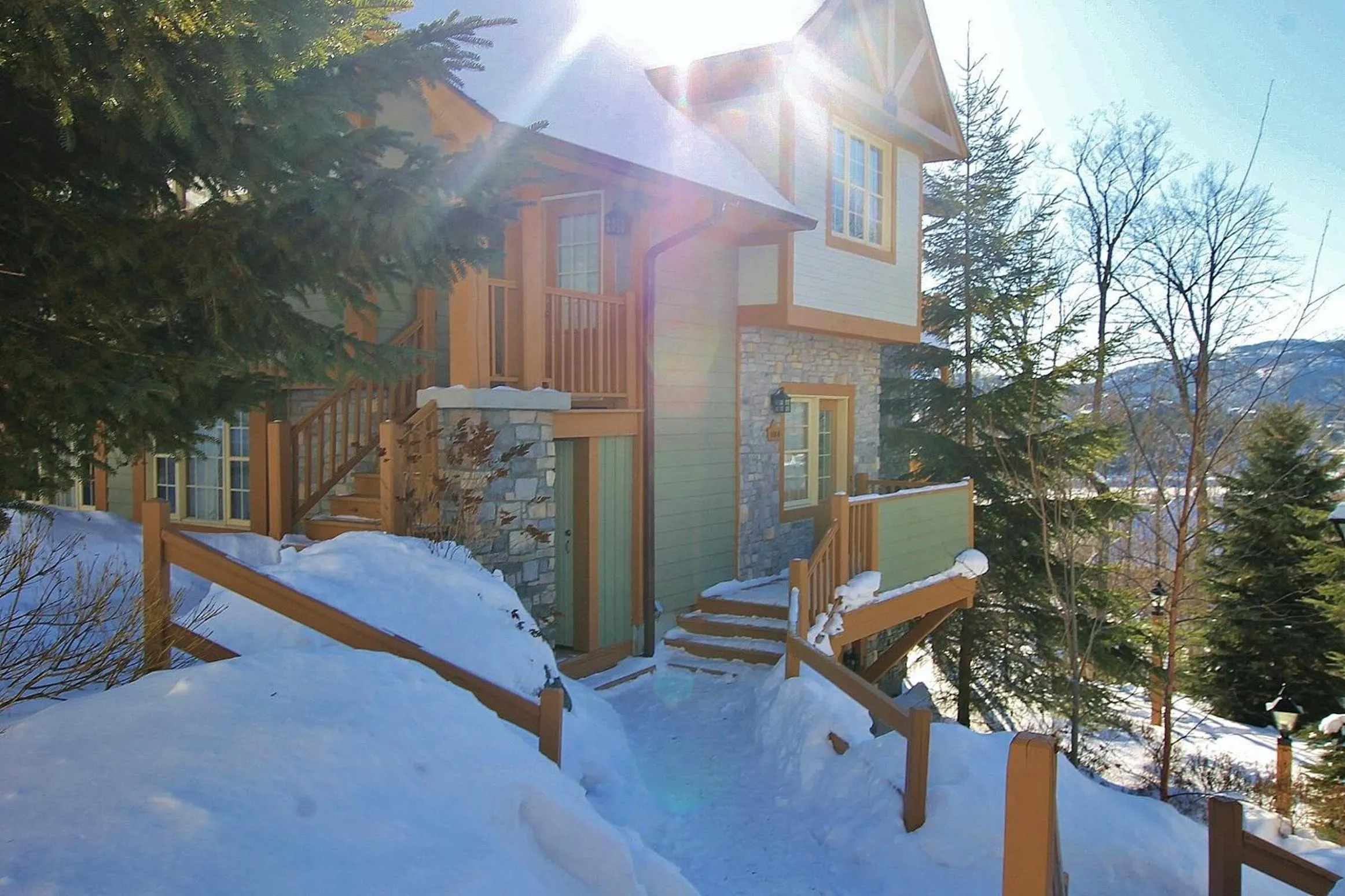 Facade/entrance in Les Falaises by Rendez-Vous Mont-Tremblant