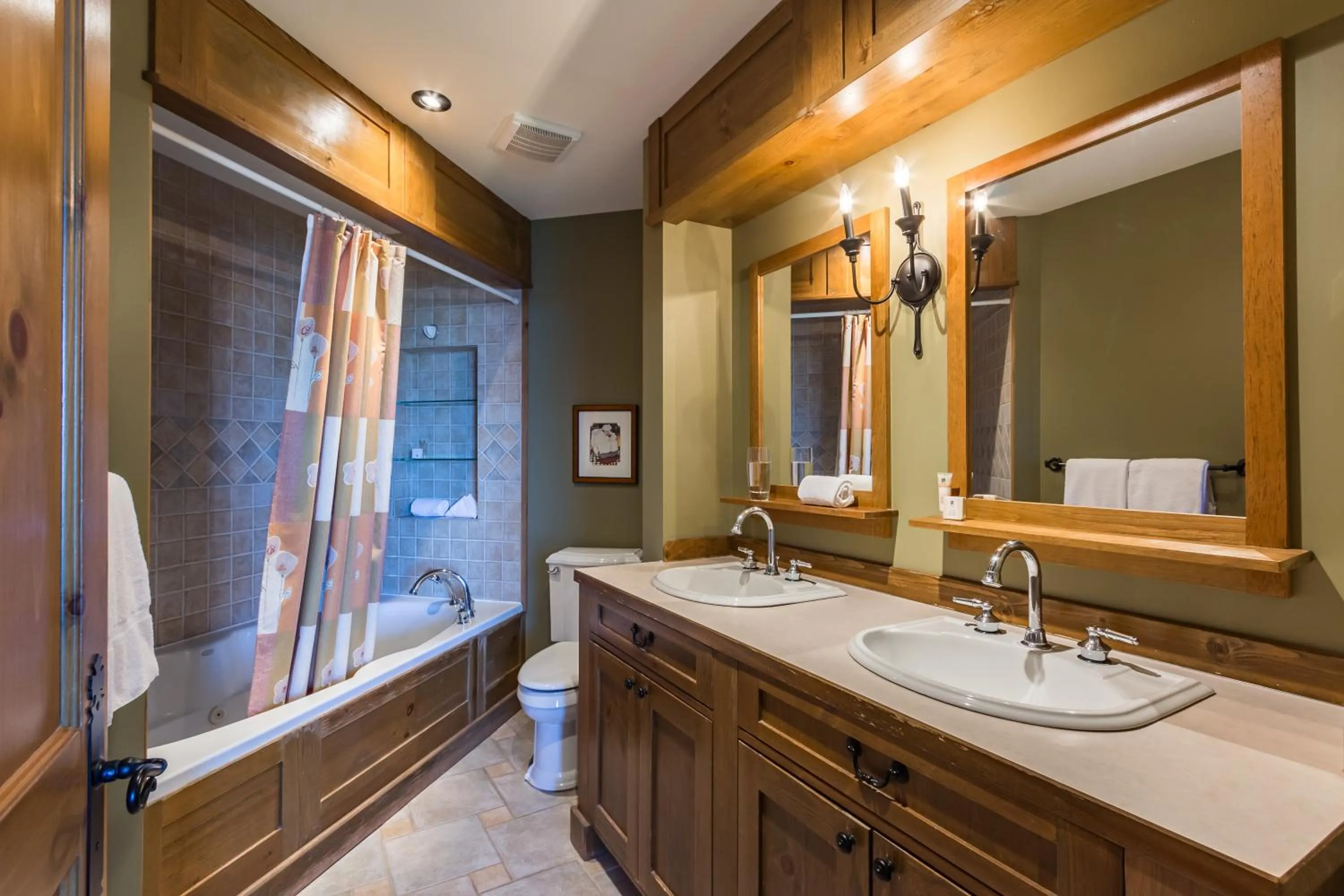 Bathroom in L'Équinoxe Rendez-Vous Mont-Tremblant