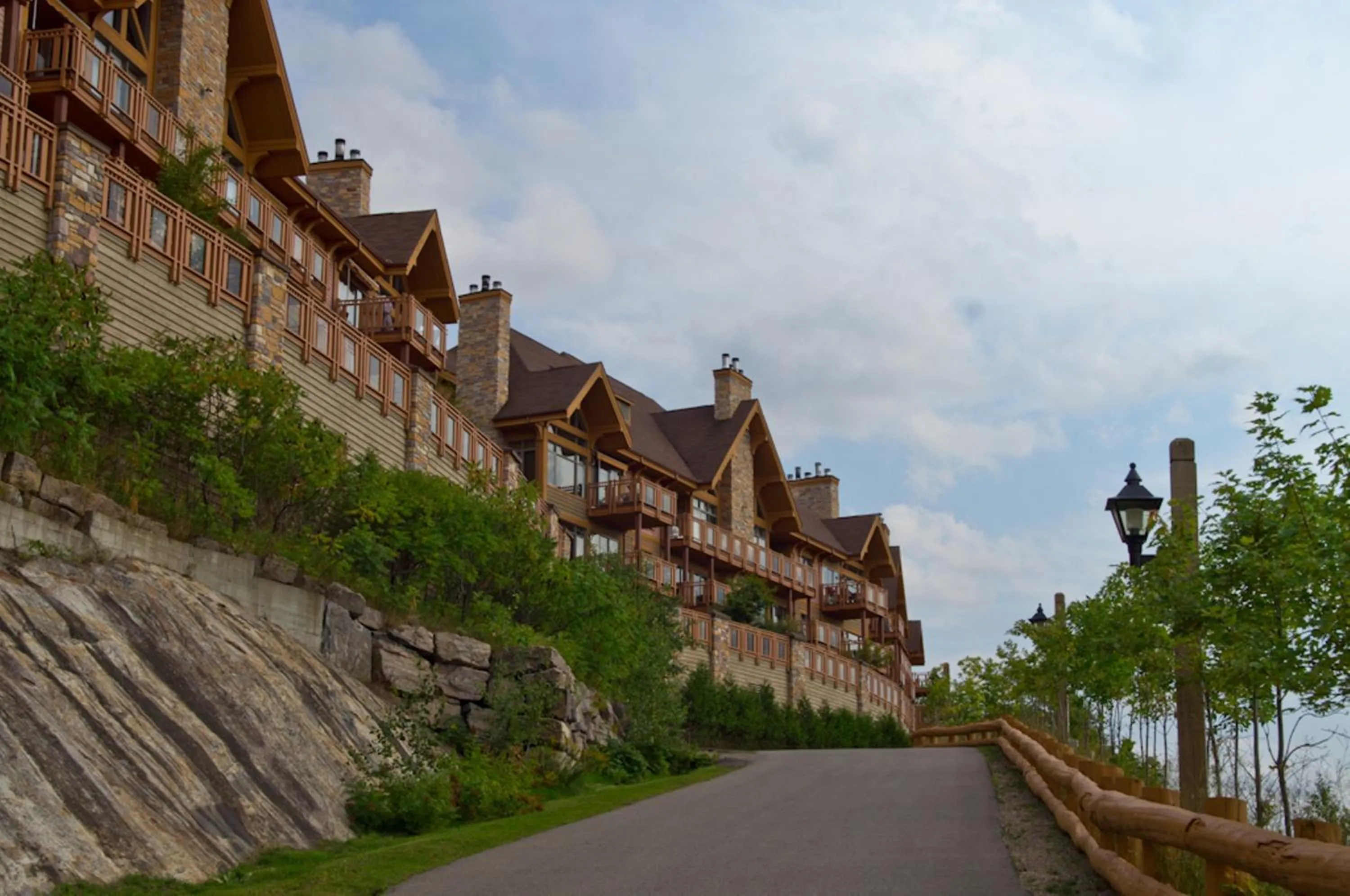 Facade/entrance in L'Altitude by Rendez-Vous Mont-Tremblant