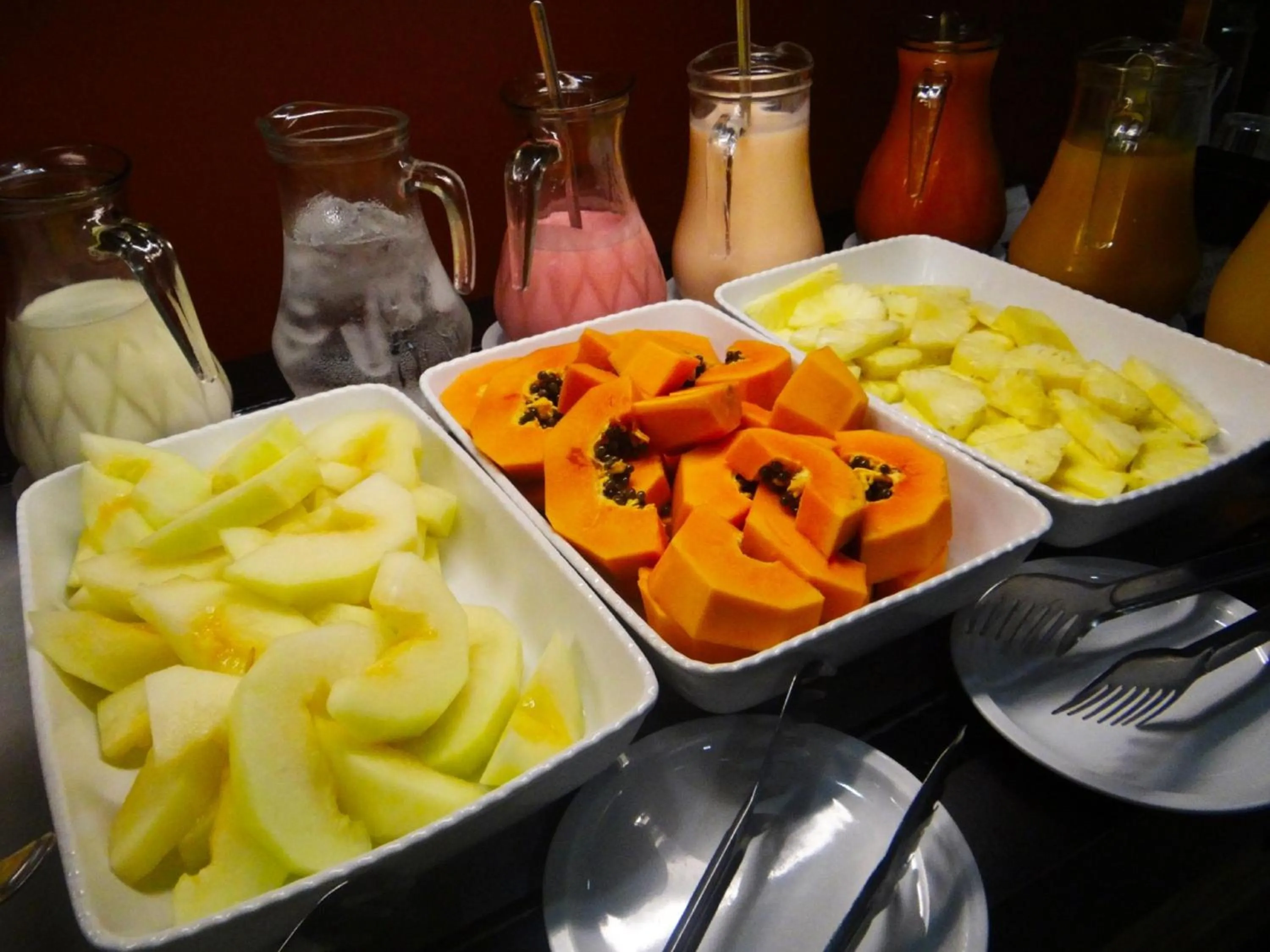 Breakfast in Emirates Hotel & Suites