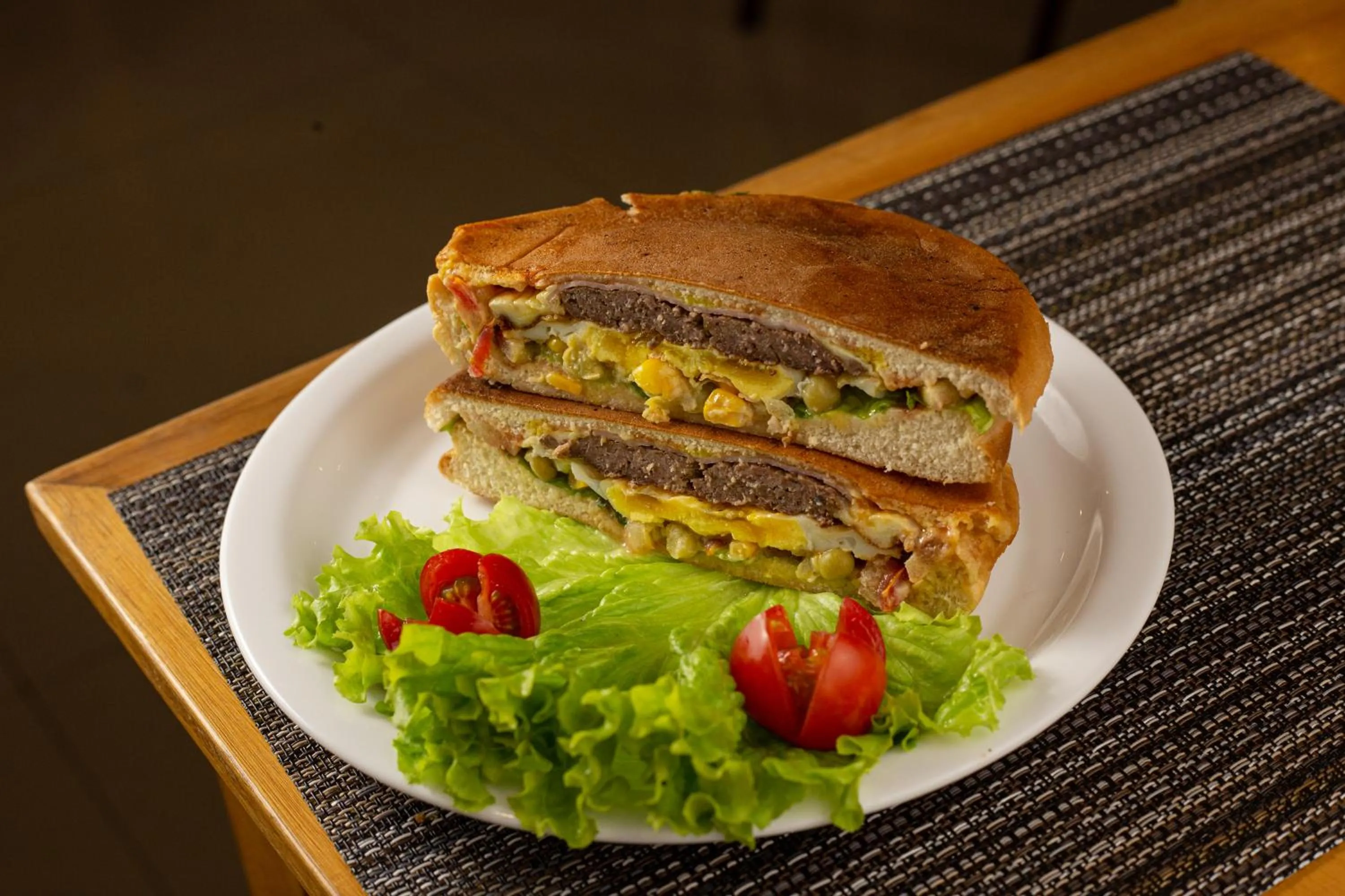 Emirates Hotel & Suites