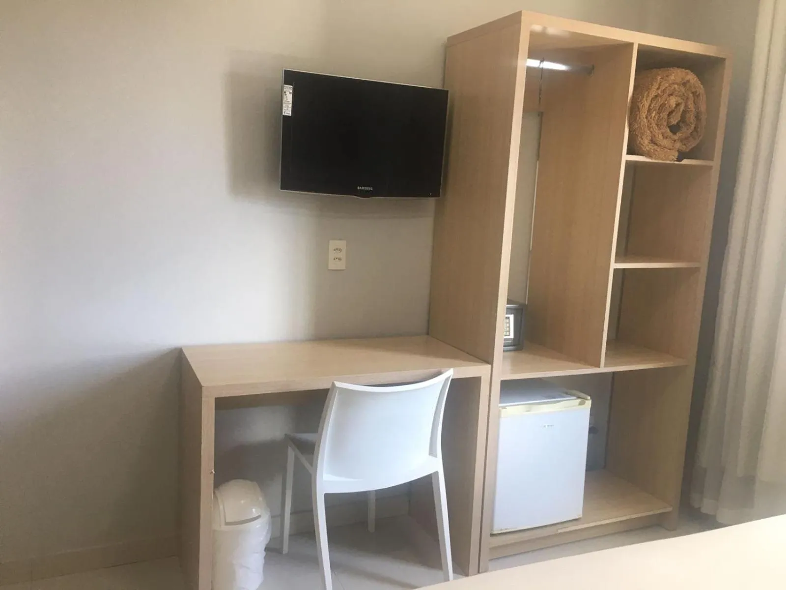 Emirates Hotel & Suites