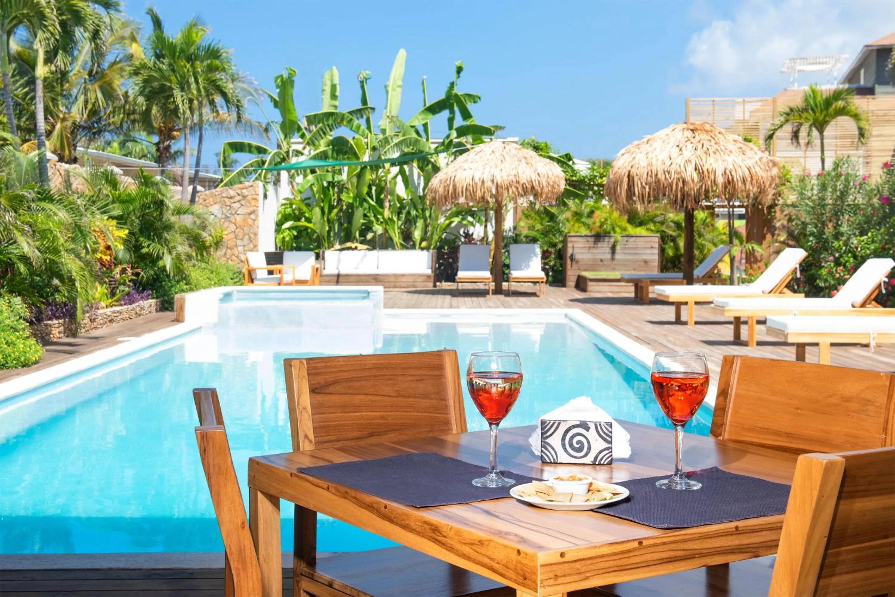 Restaurant/places to eat in Naboo Resort & Dive Center - Adults Only