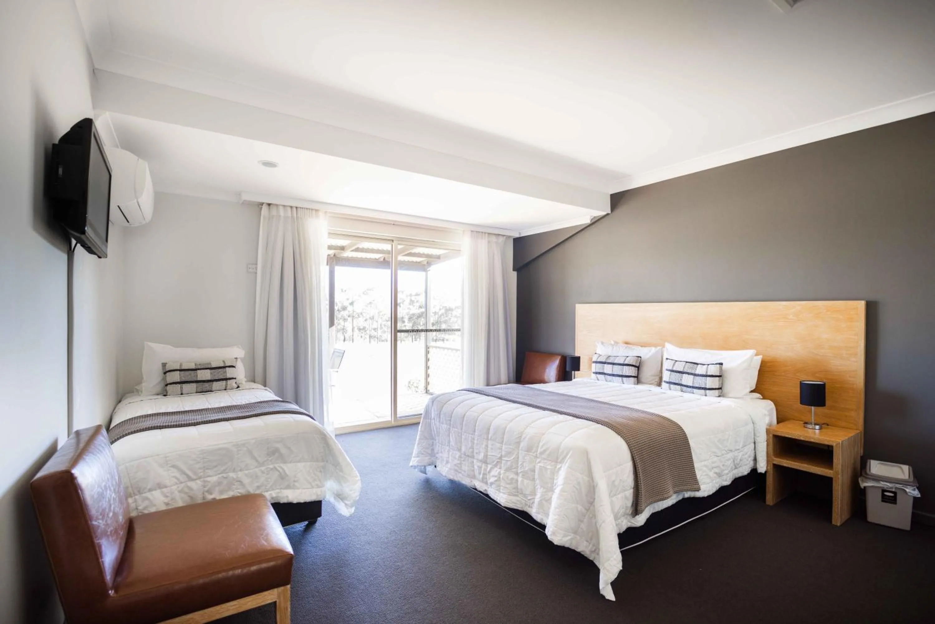 Bed in Harkham Lodge