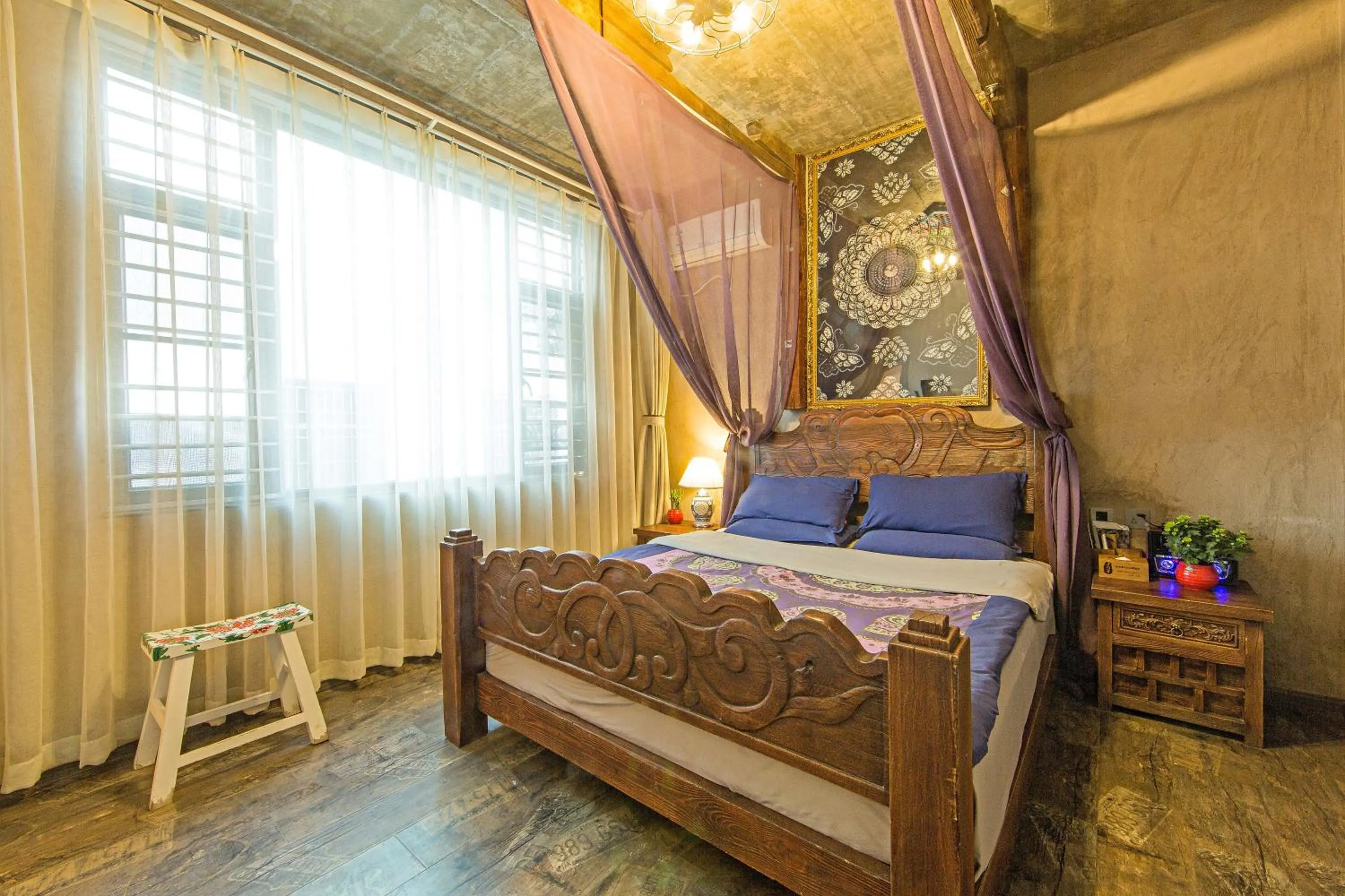 Bed in Old Story Inn Dali Ancient Town