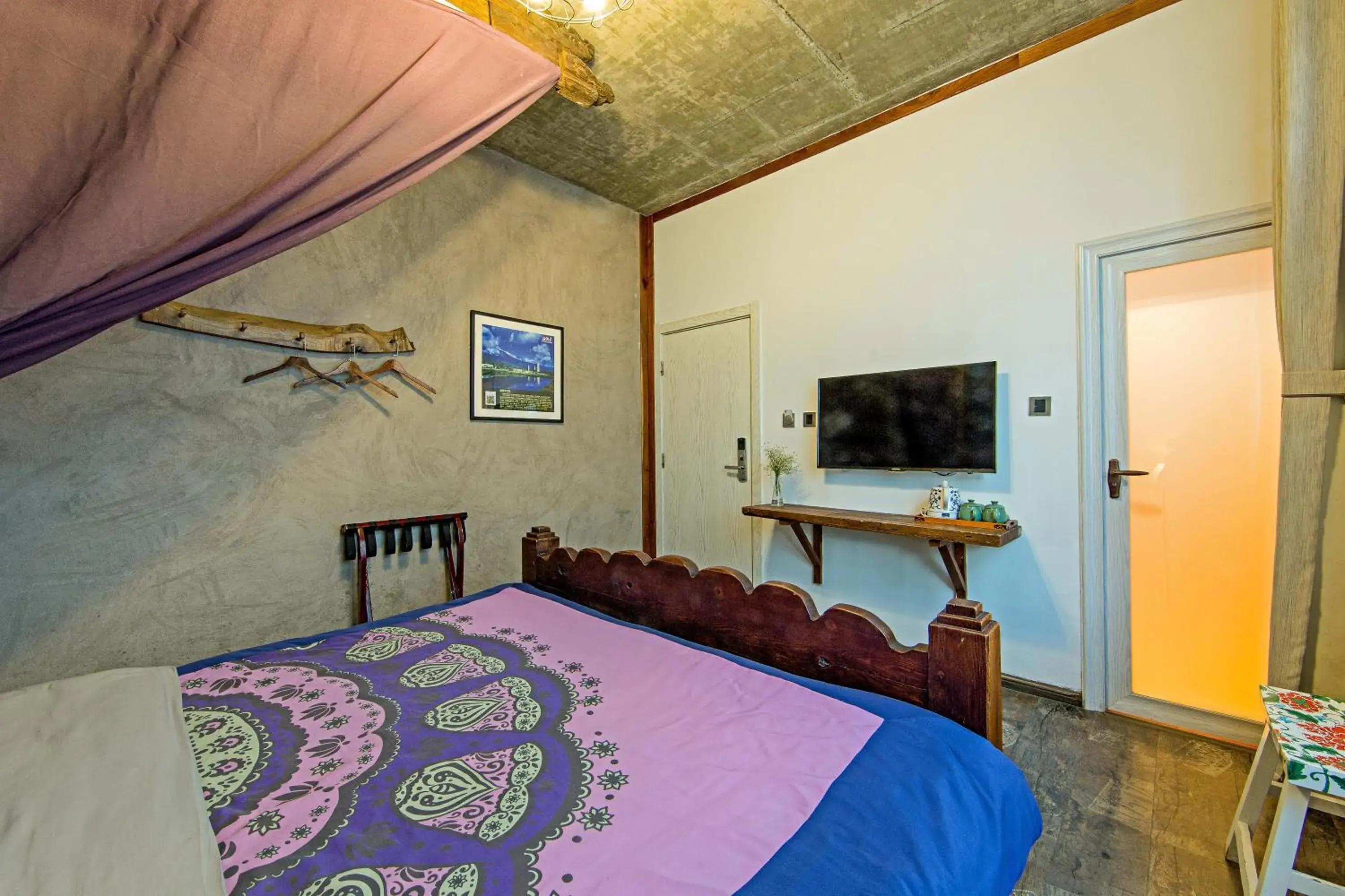 Bed in Old Story Inn Dali Ancient Town Bed in Old Story Inn Dali Ancient Town