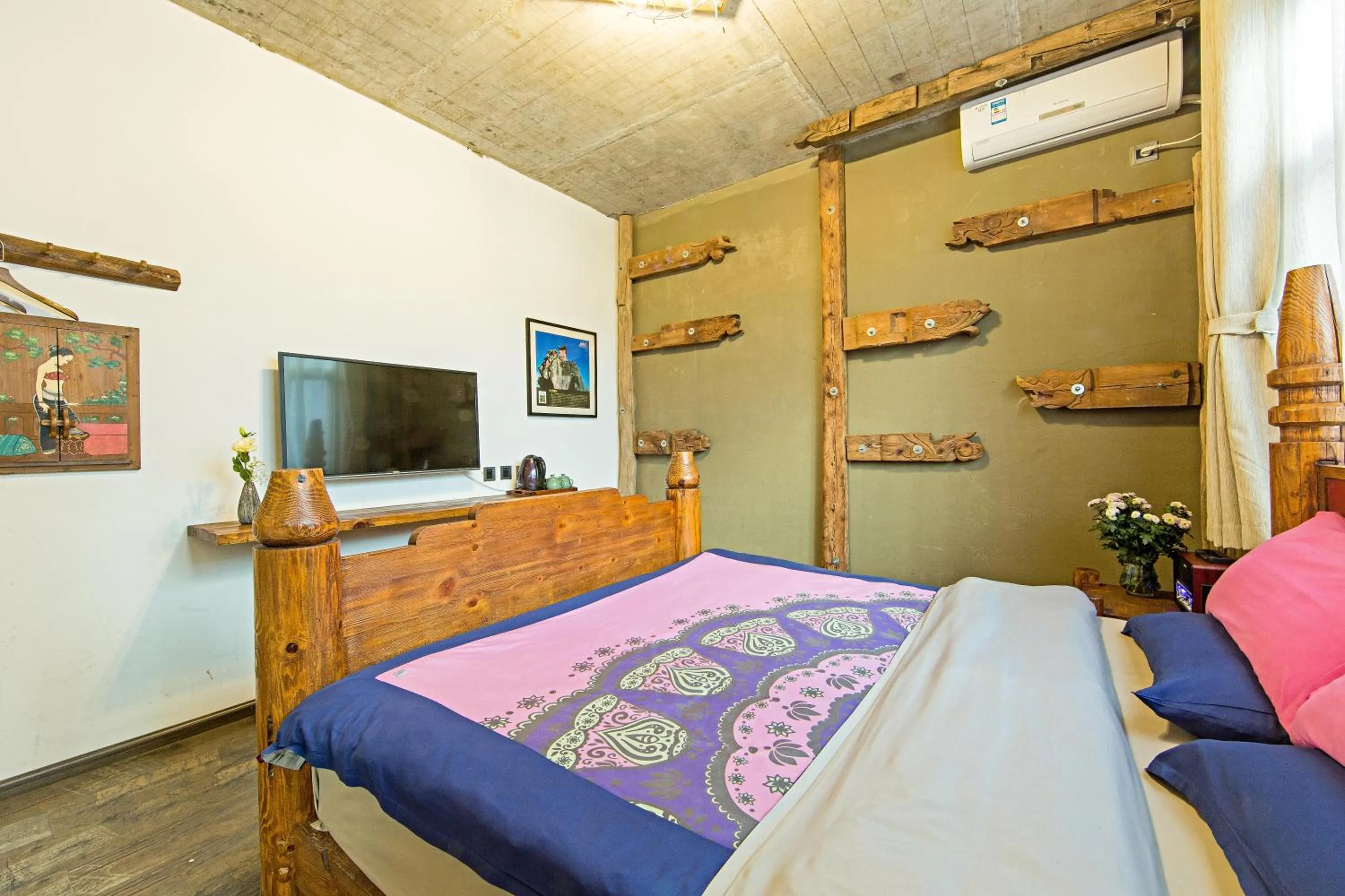 Bedroom, Bed in Old Story Inn Dali Ancient Town