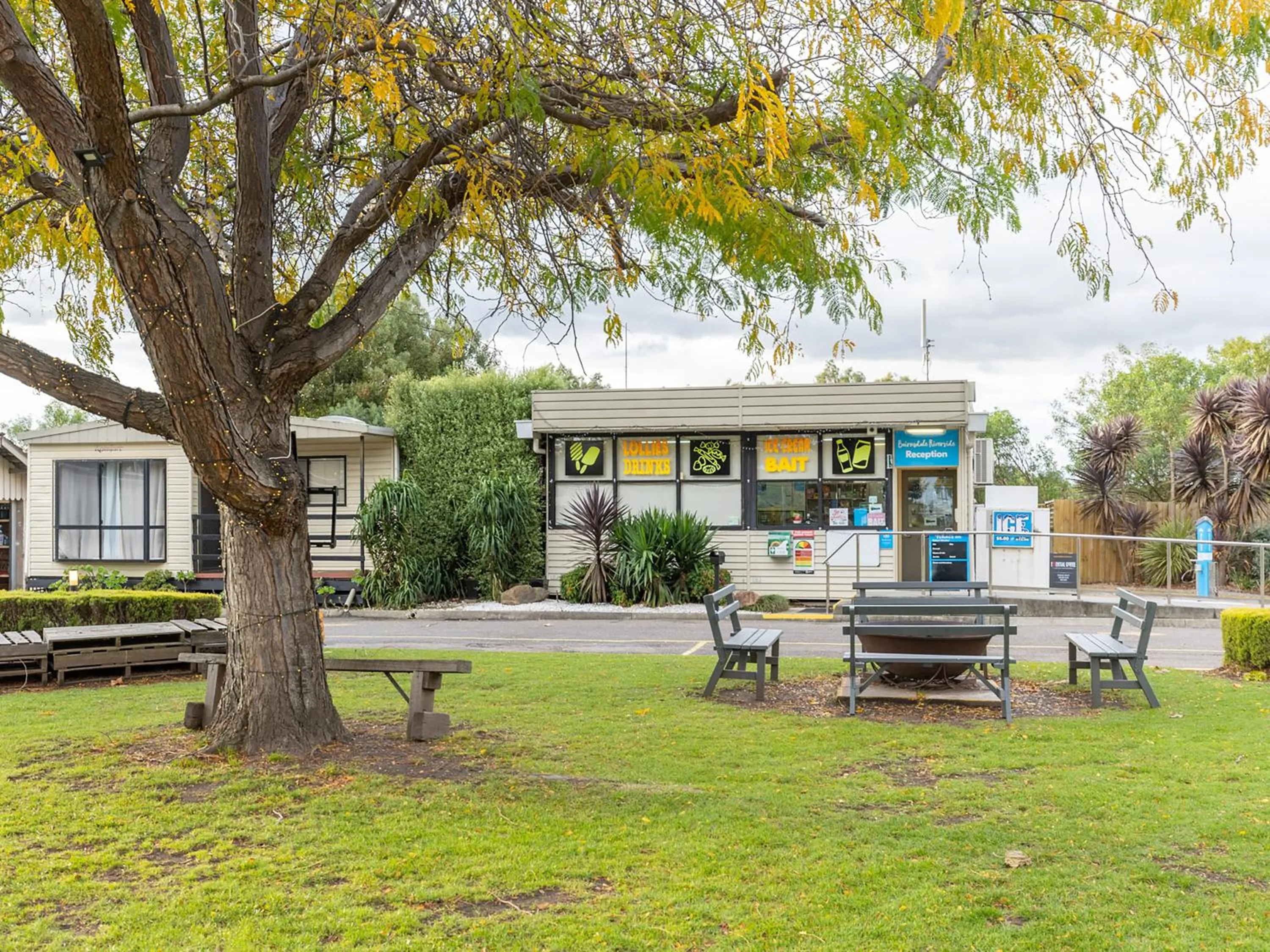 Garden in NRMA Bairnsdale Riverside Holiday Park