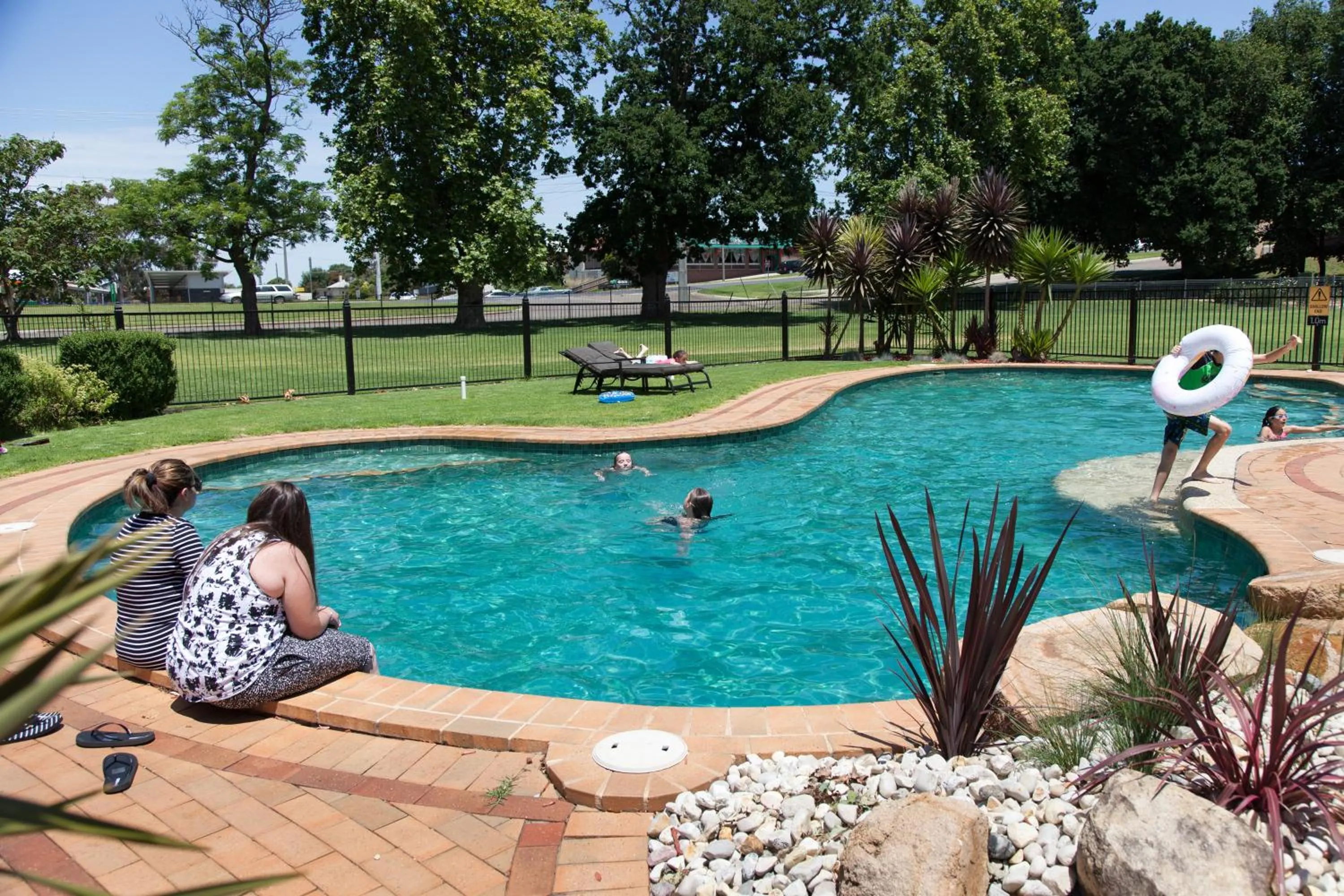 Day in NRMA Bairnsdale Riverside Holiday Park