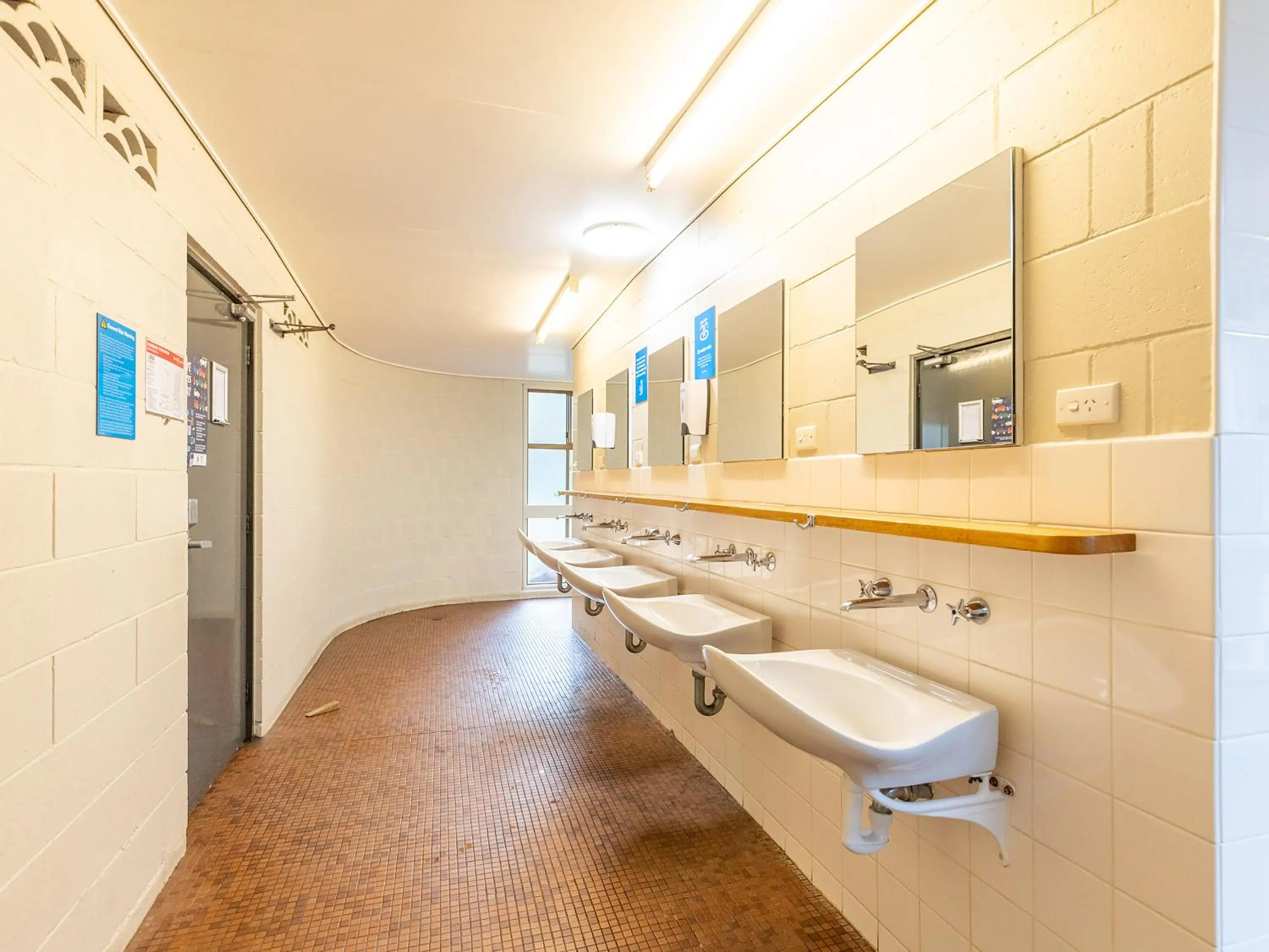 Bathroom in NRMA Bairnsdale Riverside Holiday Park
