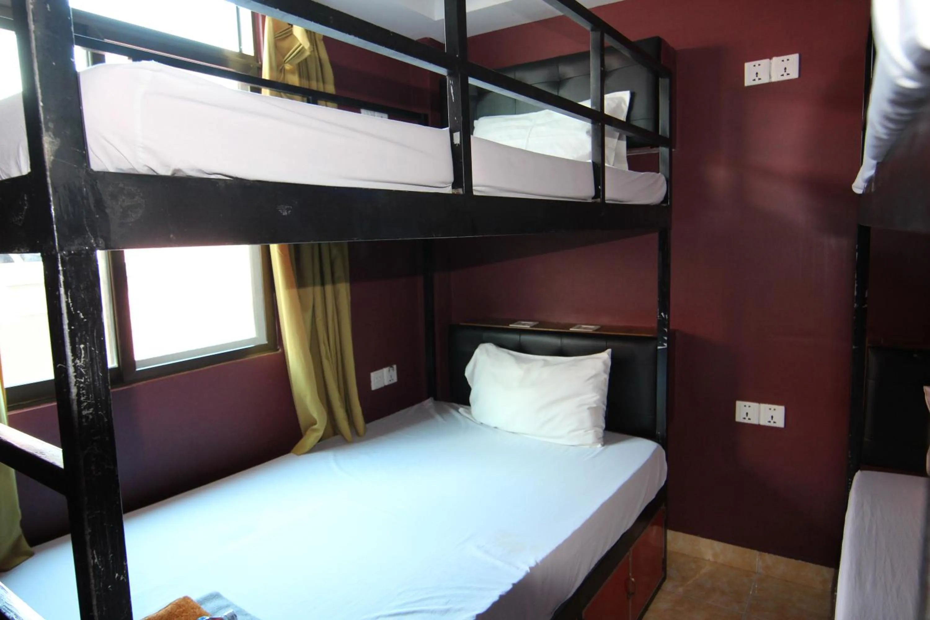 Nightclub / DJ, Bed in Naga Angkor Hostel