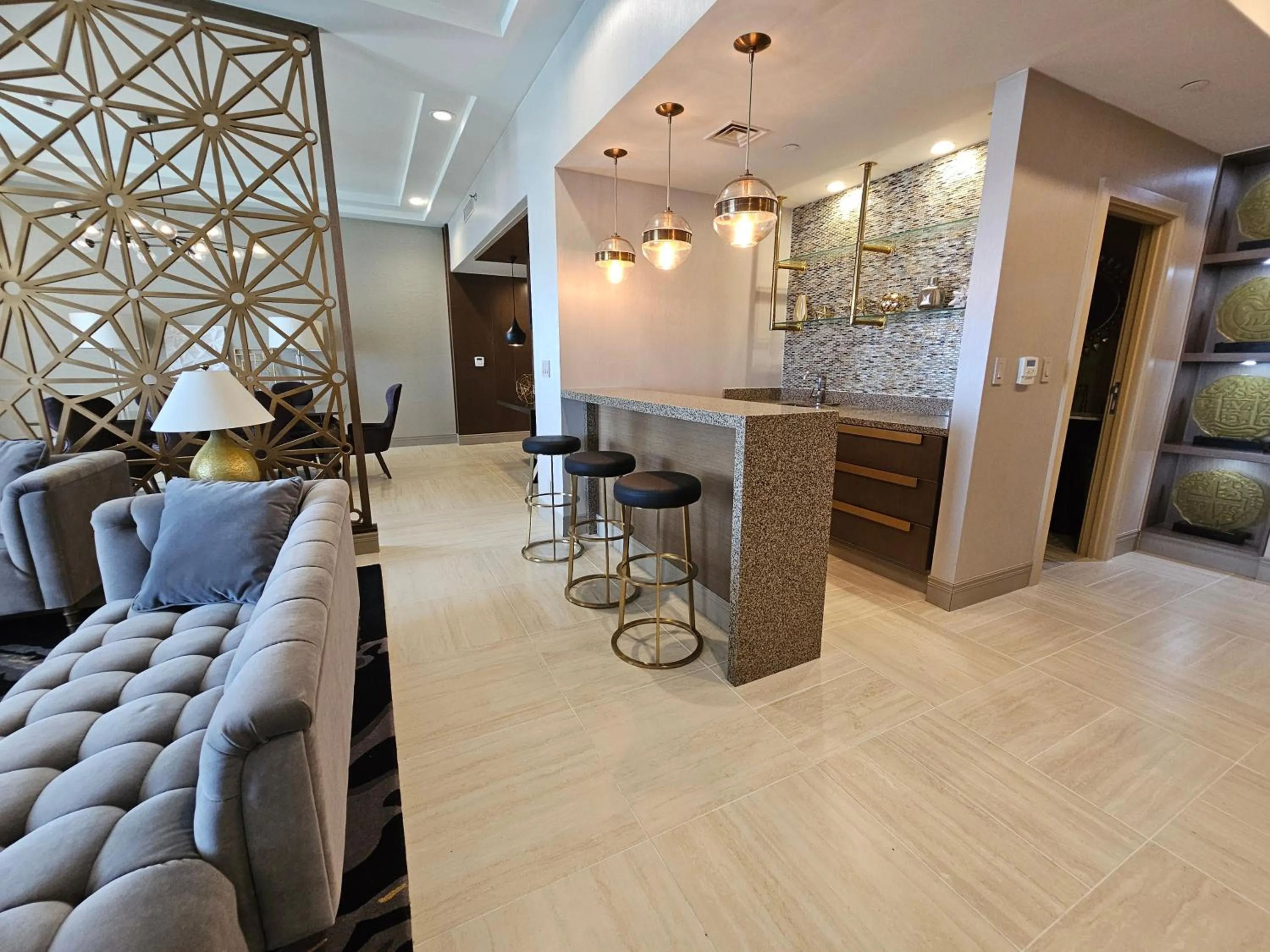 Living room in LeoPalace Resort Guam