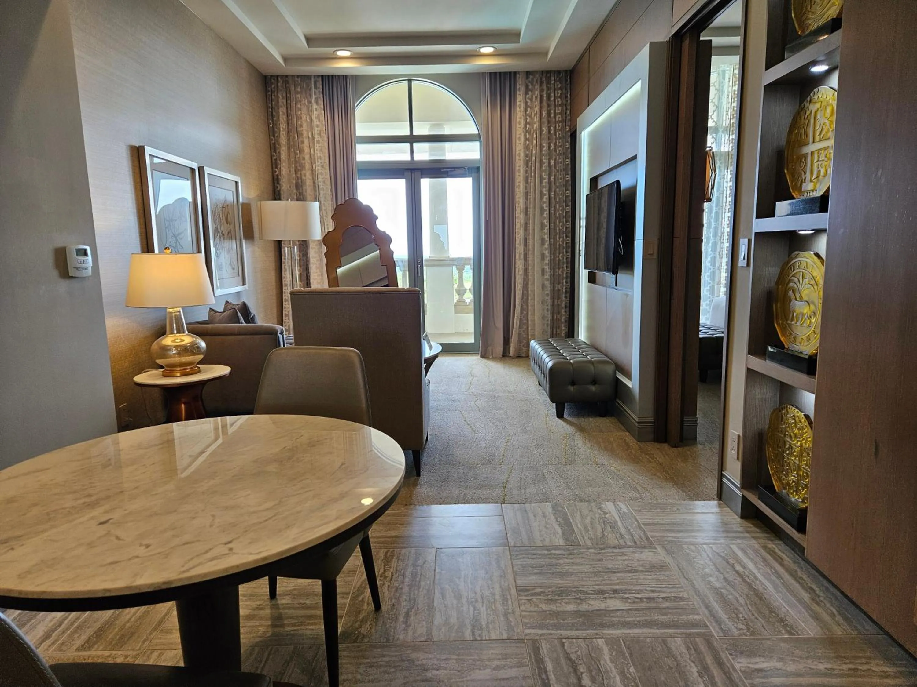 Living room in LeoPalace Resort Guam