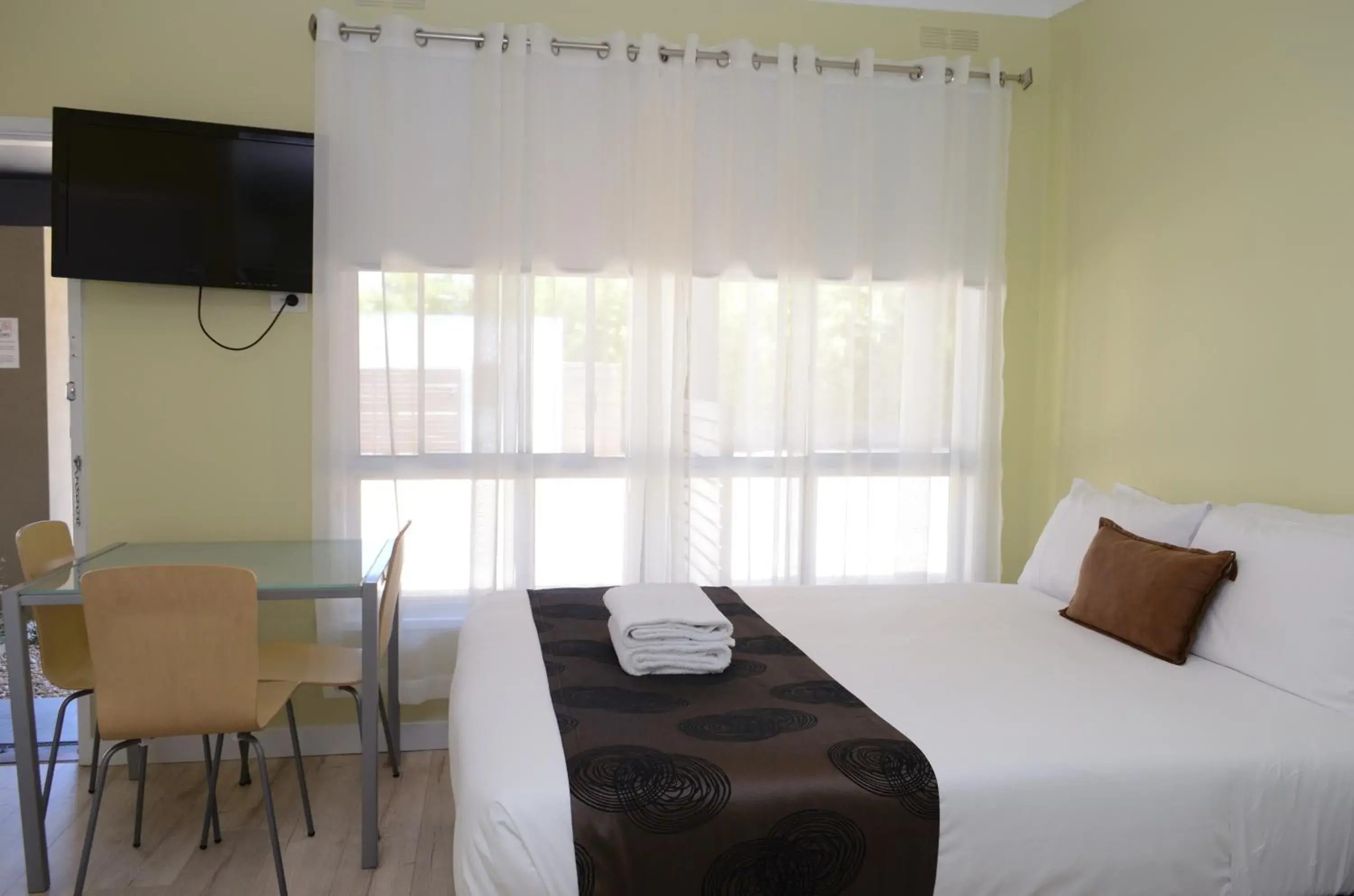 Standard Suite in Myrtleford Motel on Alpine Standard Suite in Myrtleford Motel on Alpine
