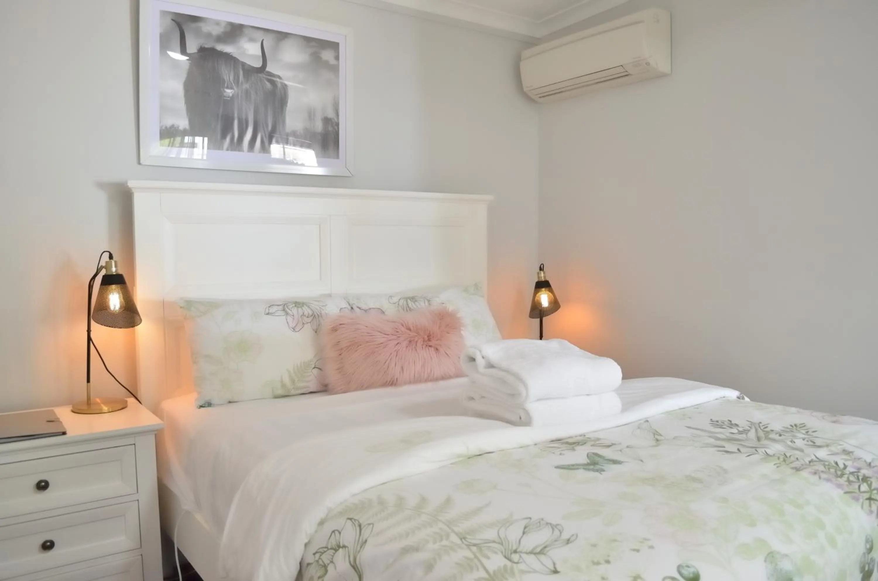 Bed in Myrtleford Motel on Alpine