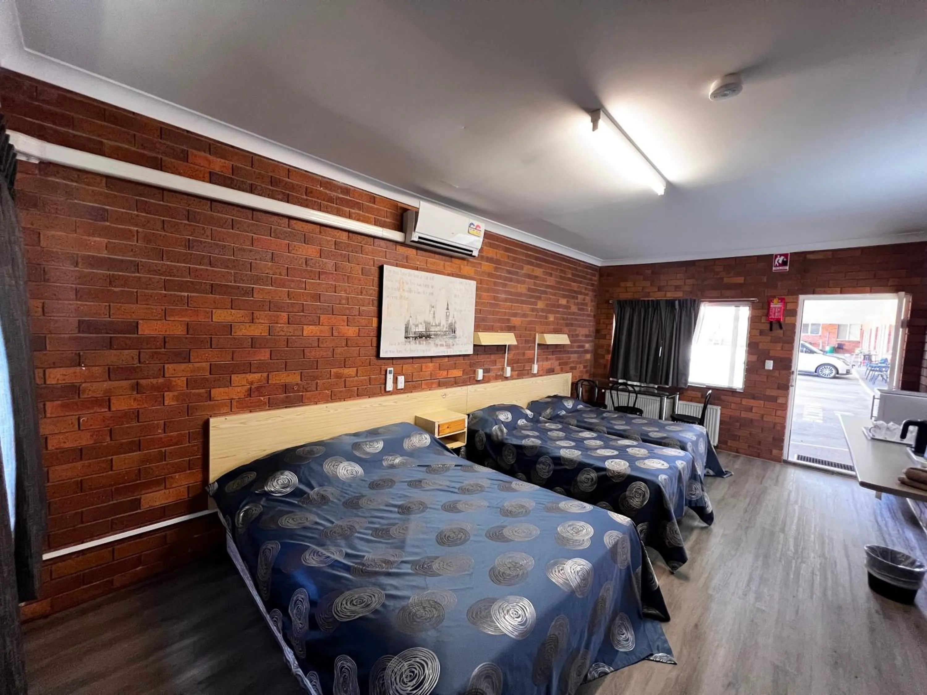 Bed in Glen Innes Lodge Motel