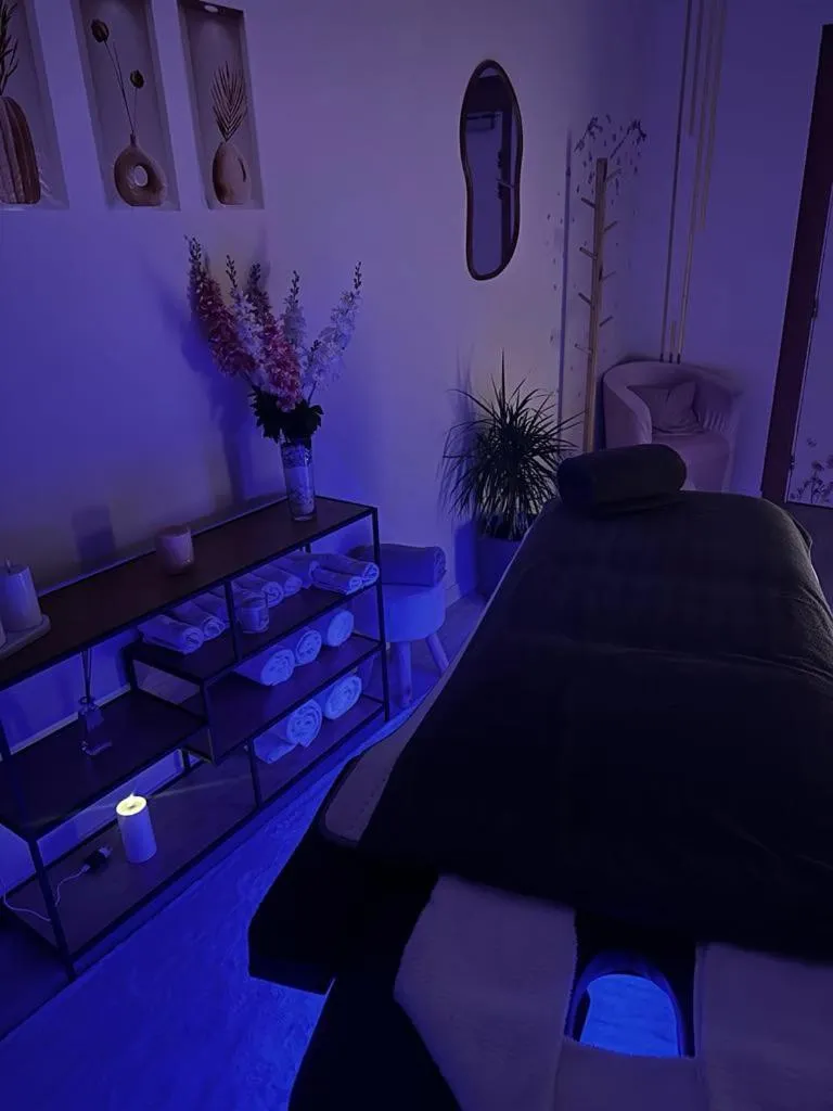 Massage in Hôtel Terminus - Pizzeria Pizz'a gogo - salle de sport - face à la gare