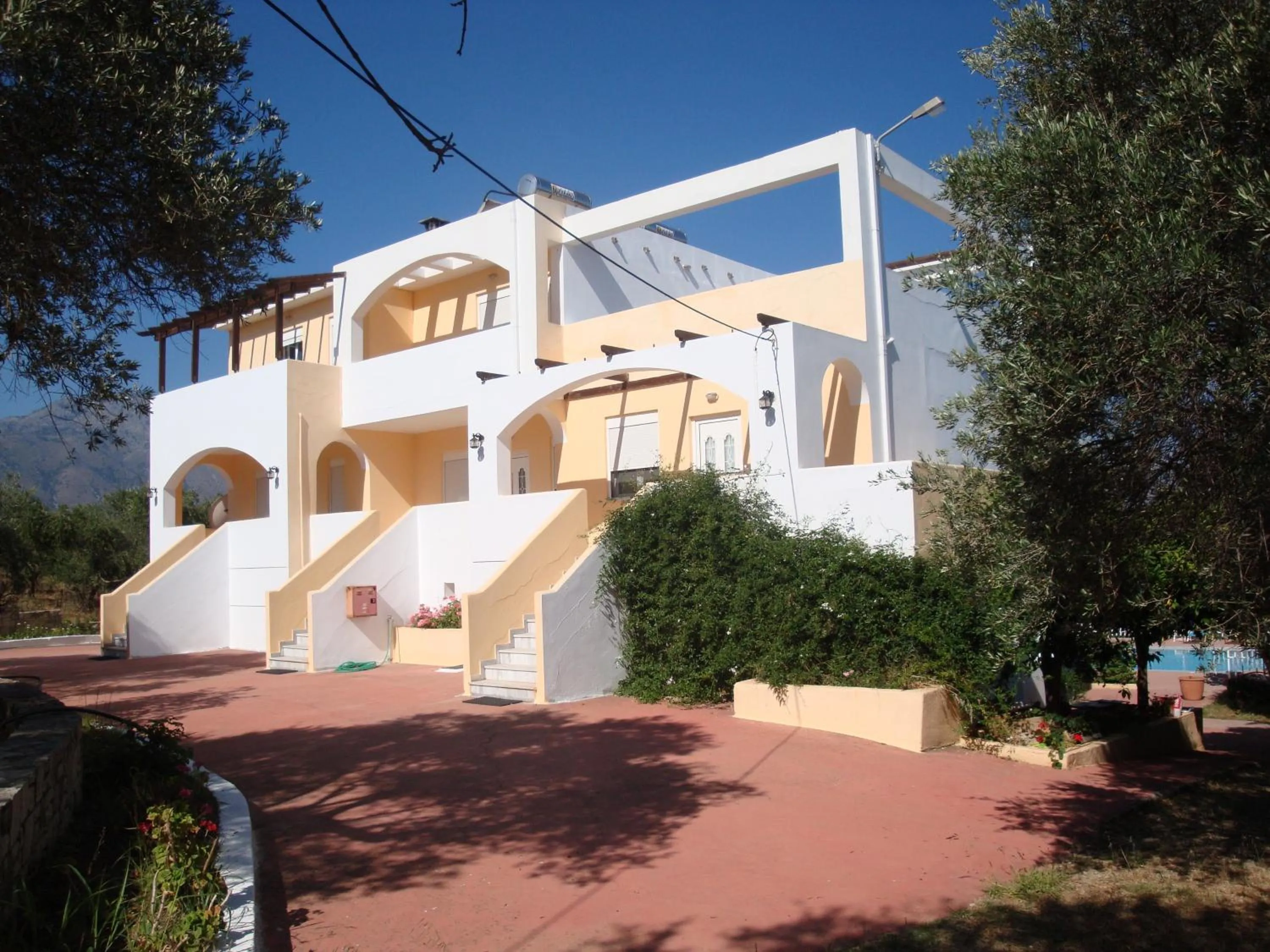 Facade/entrance in Calamon Apartments