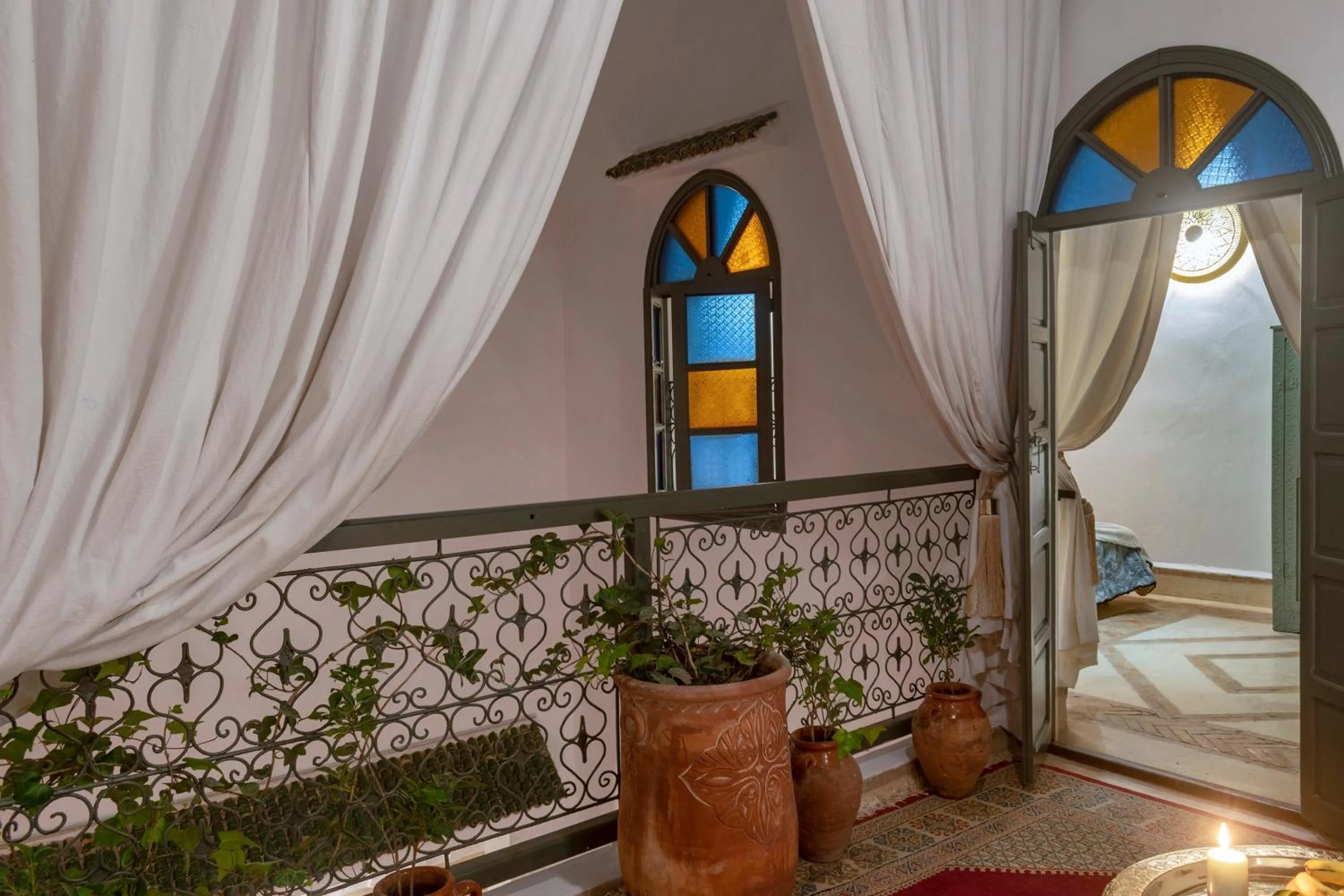 Balcony/Terrace, Bed in Riad dar El Arsa Rooftop & jacuzzi