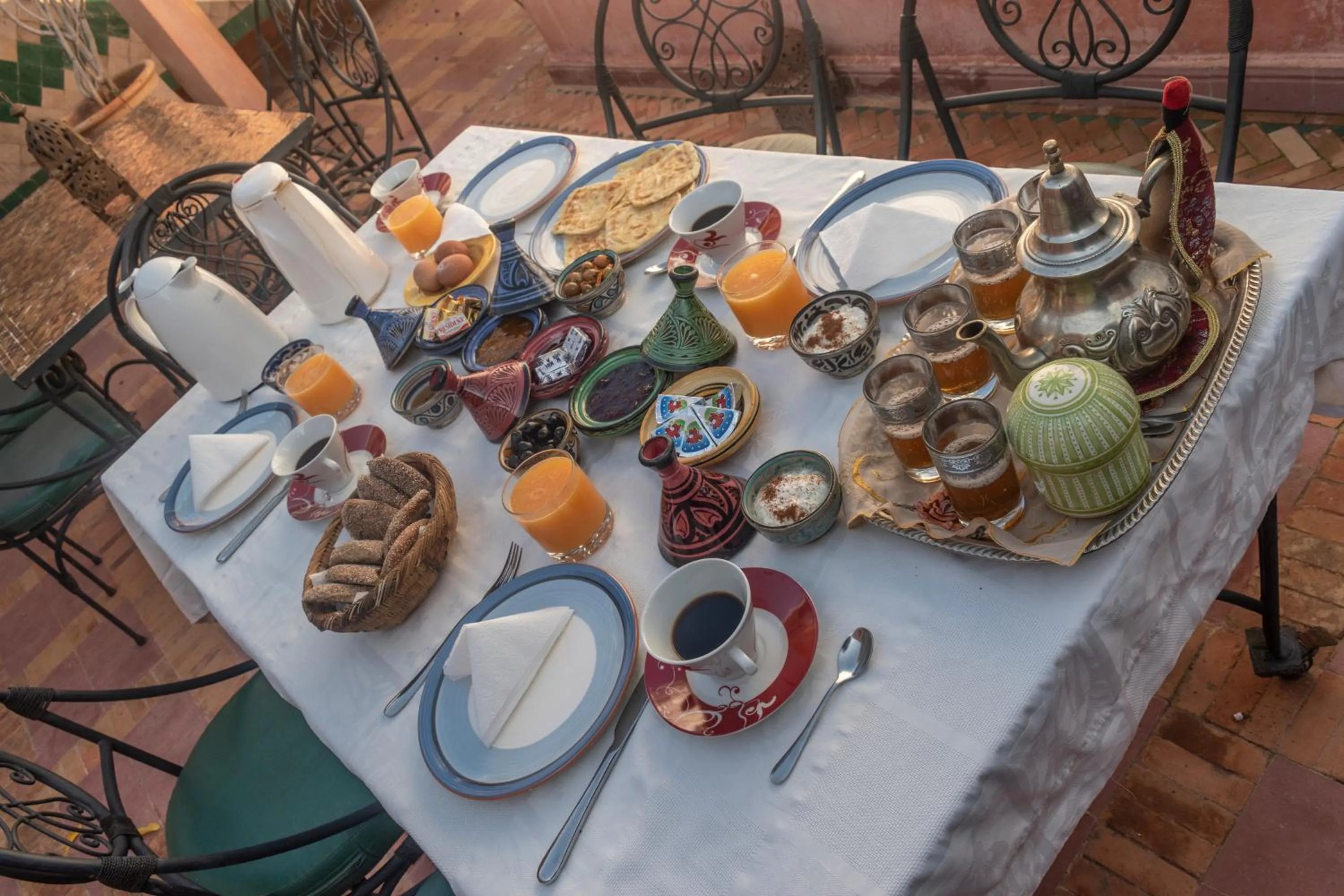 Food in Riad dar El Arsa Rooftop & jacuzzi