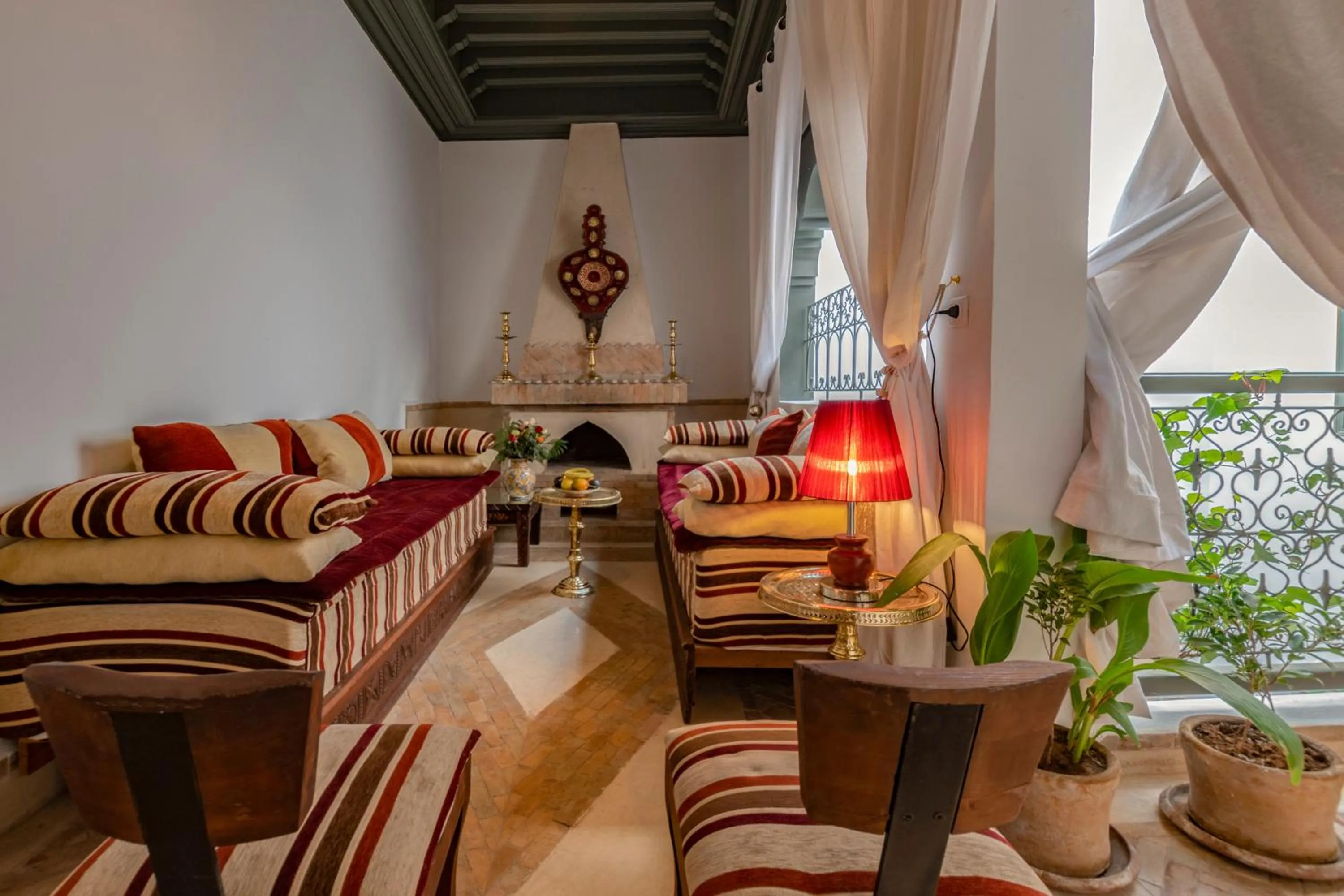 Living room in Riad dar El Arsa Rooftop & jacuzzi