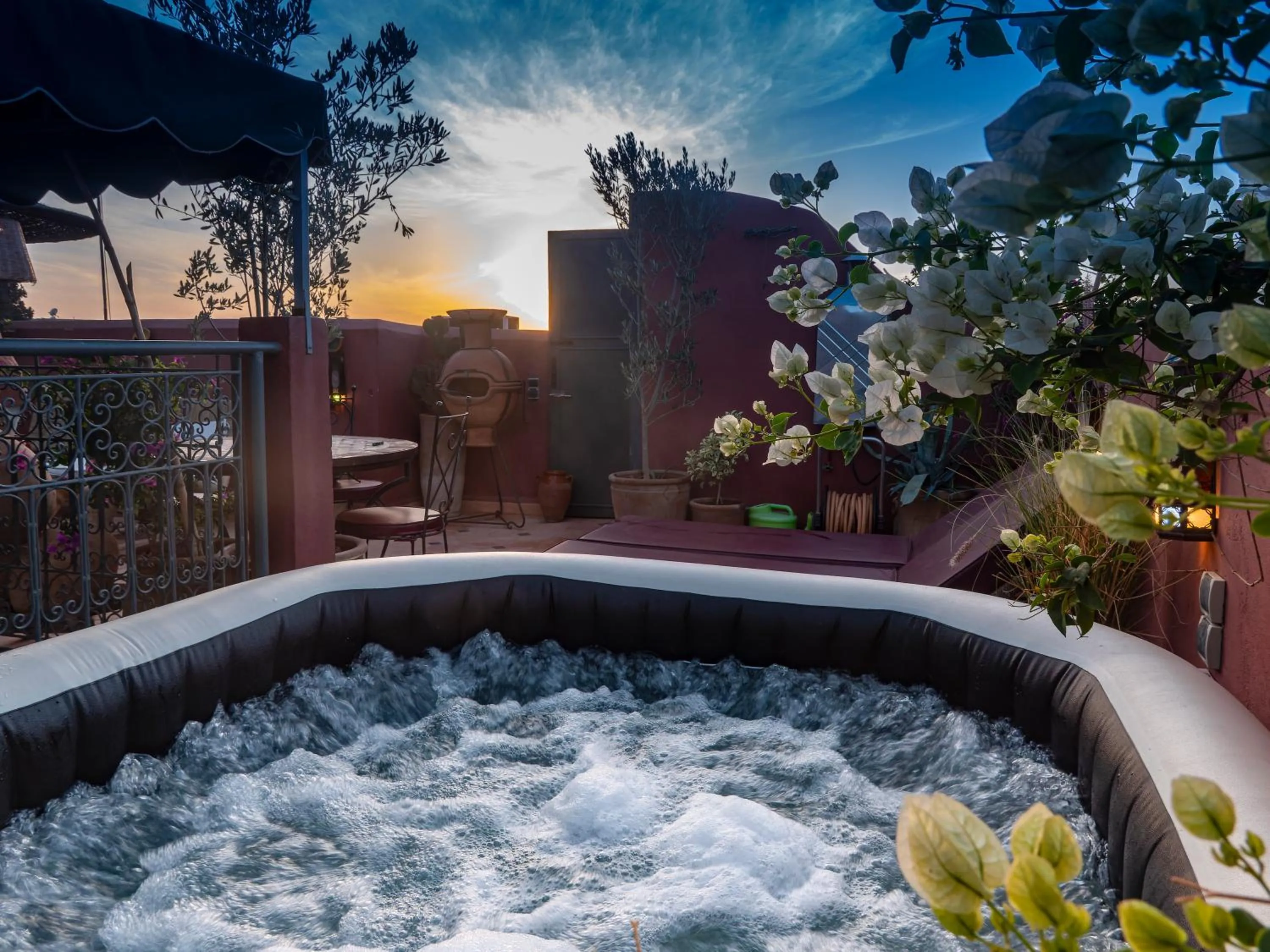 Patio in Riad dar El Arsa Rooftop & jacuzzi