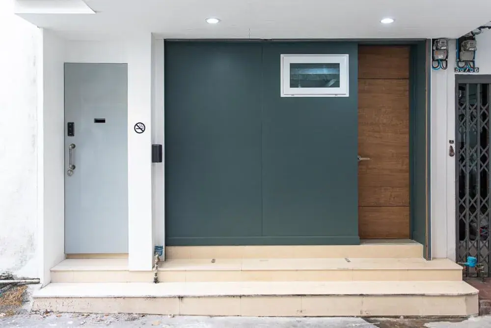 Property building in P4 Silom Large 2beds full kitchen WIFI 4-6pax Property building in P4 Silom Large 2beds full kitchen WIFI 4-6pax