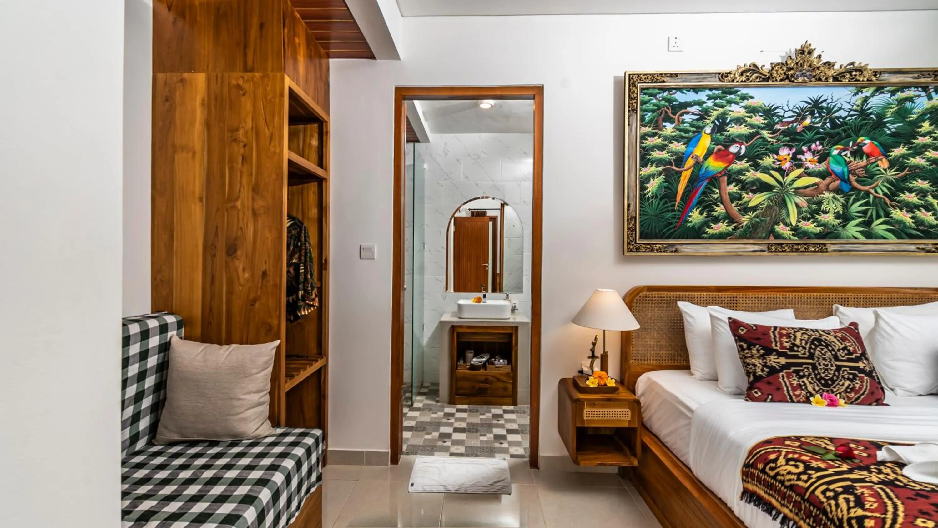 Bed in Putih DCarik Ubud