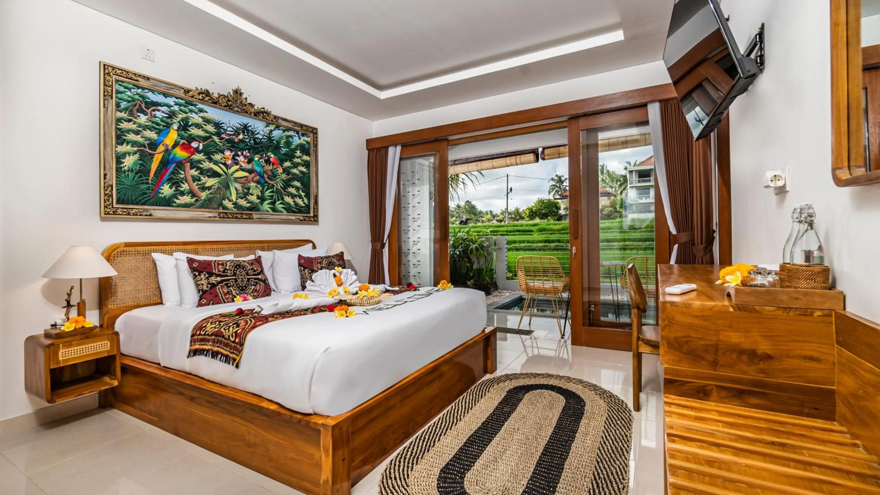 Bed in Putih DCarik Ubud