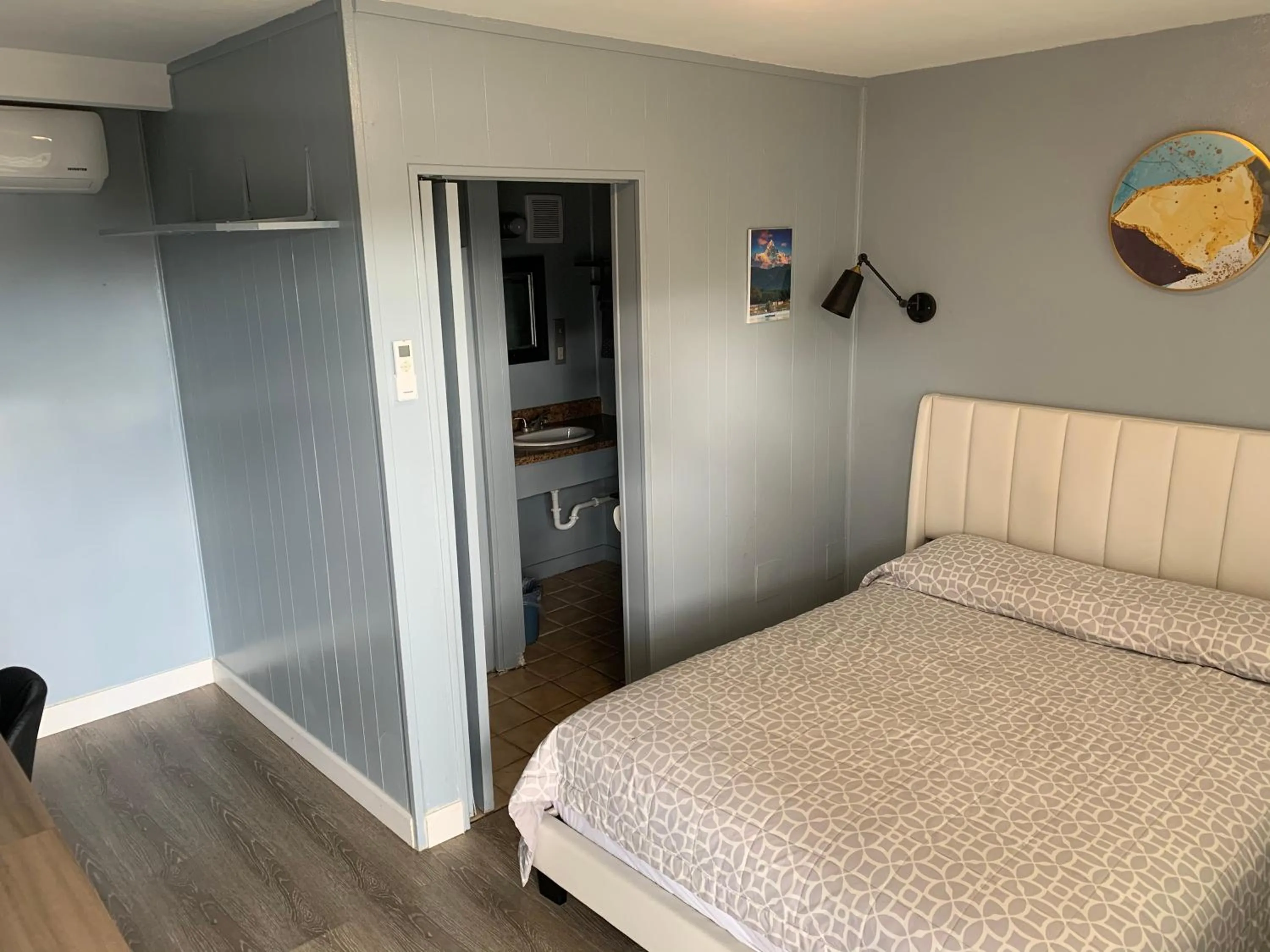 Bathroom in American Inn