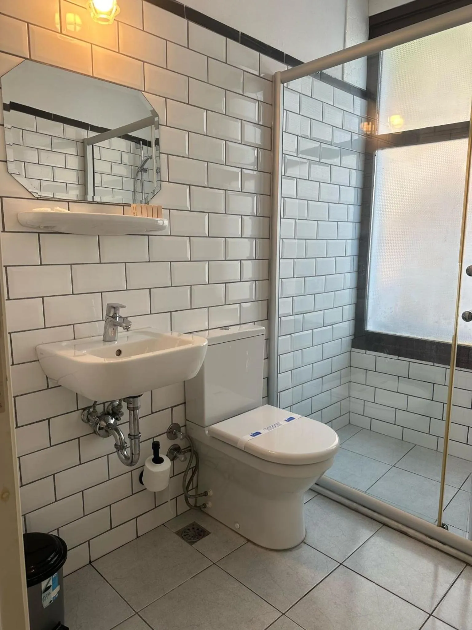 Shower in Rumours Inn