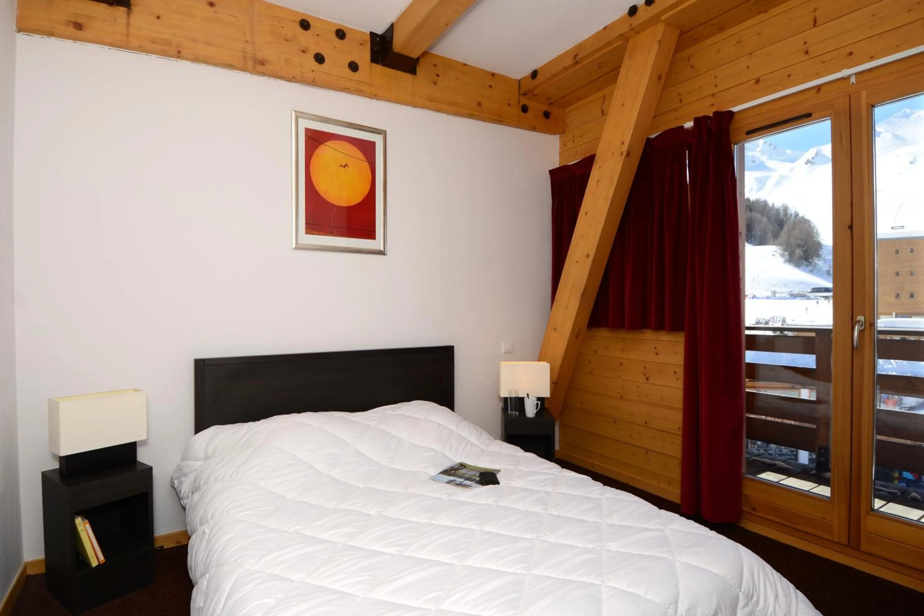 Bedroom, Bed in Résidence Odalys Le Pelvoux
