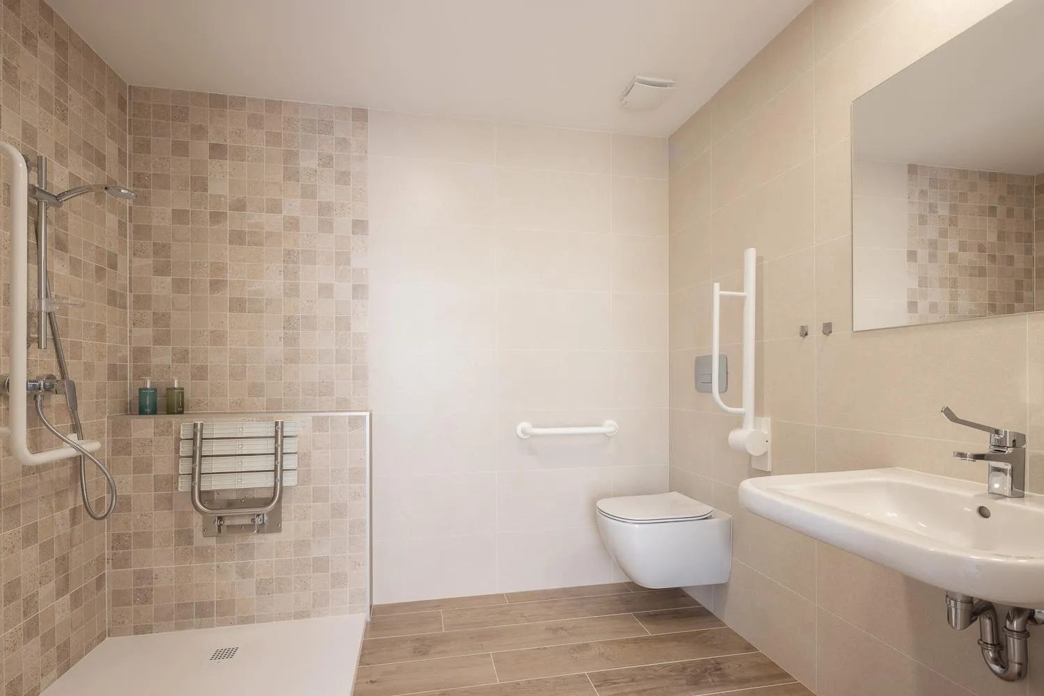 Bathroom in Hotel Grand