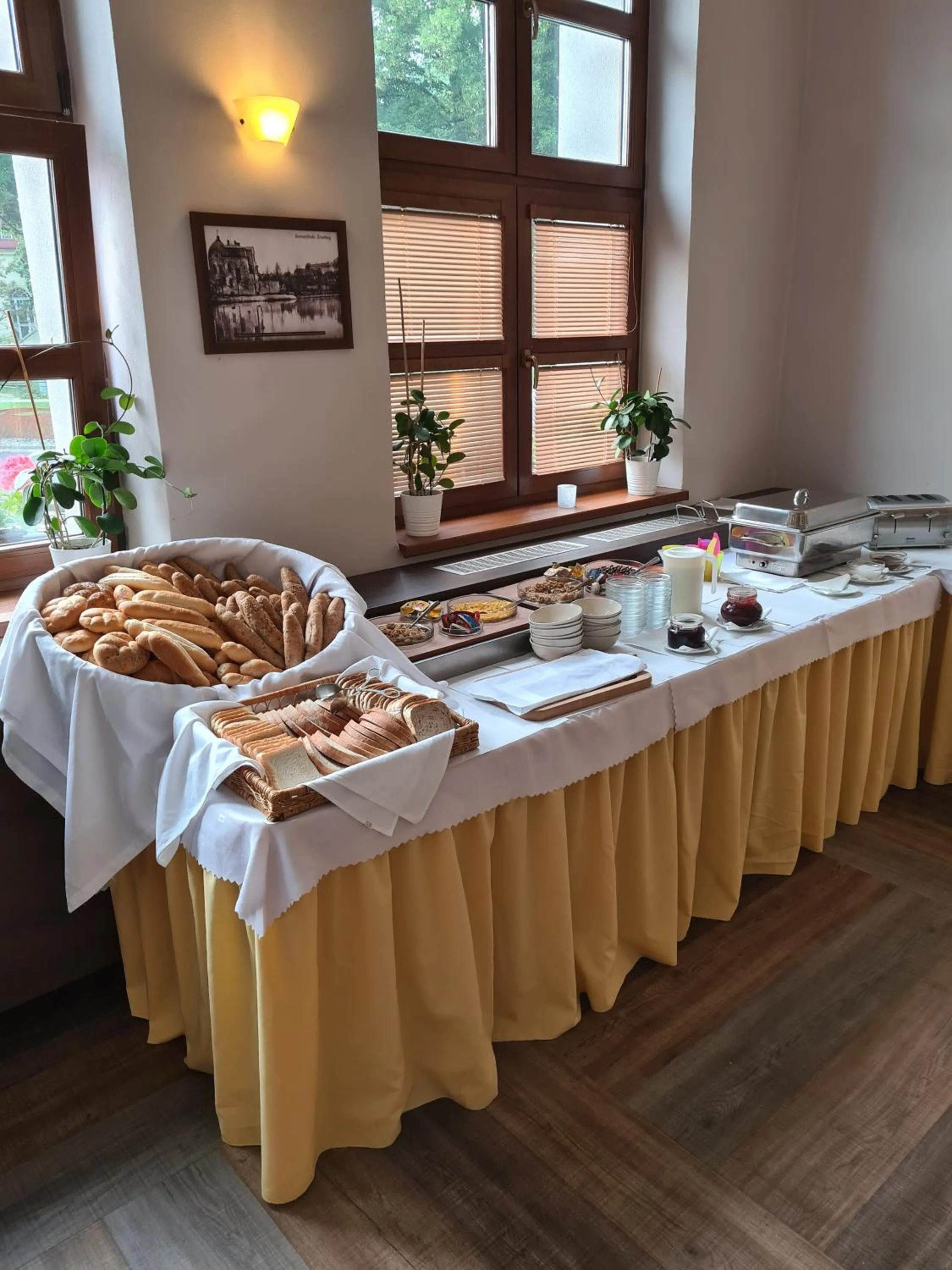 Breakfast in Hotel Grand