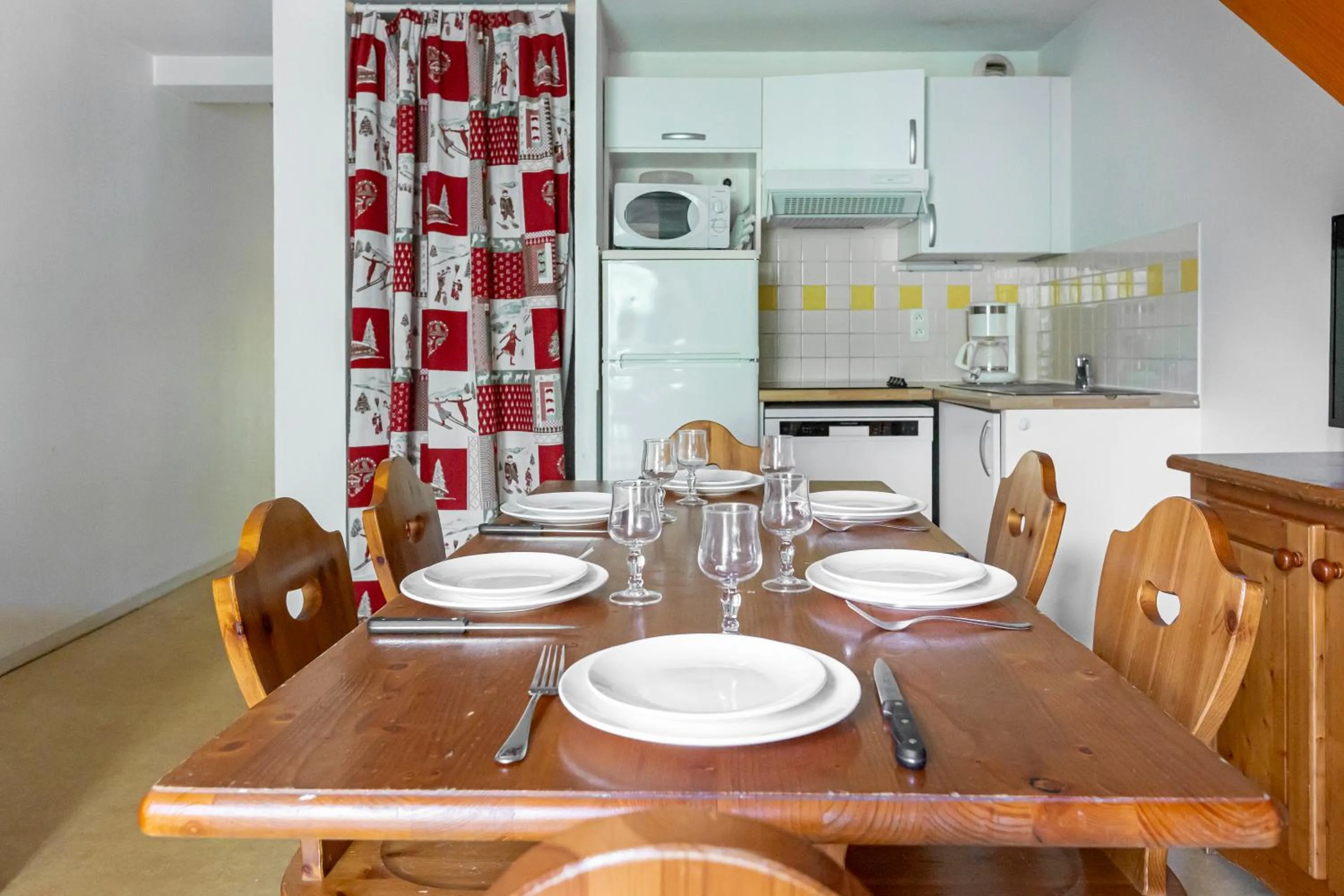 Dining area in Résidence Odalys Soleil d'Aure