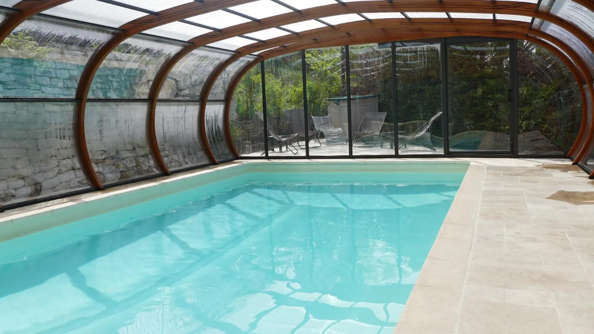 Pool view in Le Bosquet