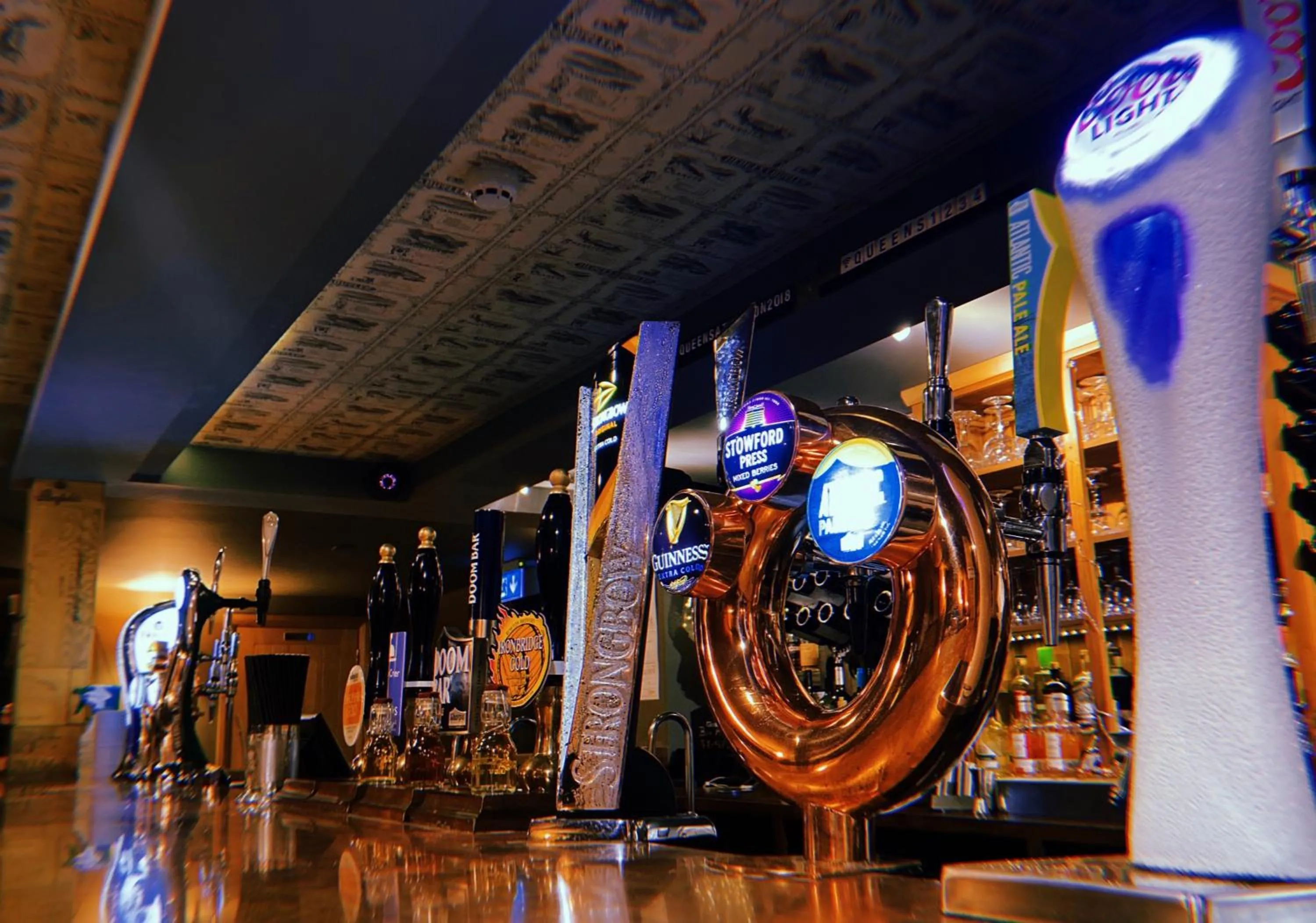 The Queens At Horton