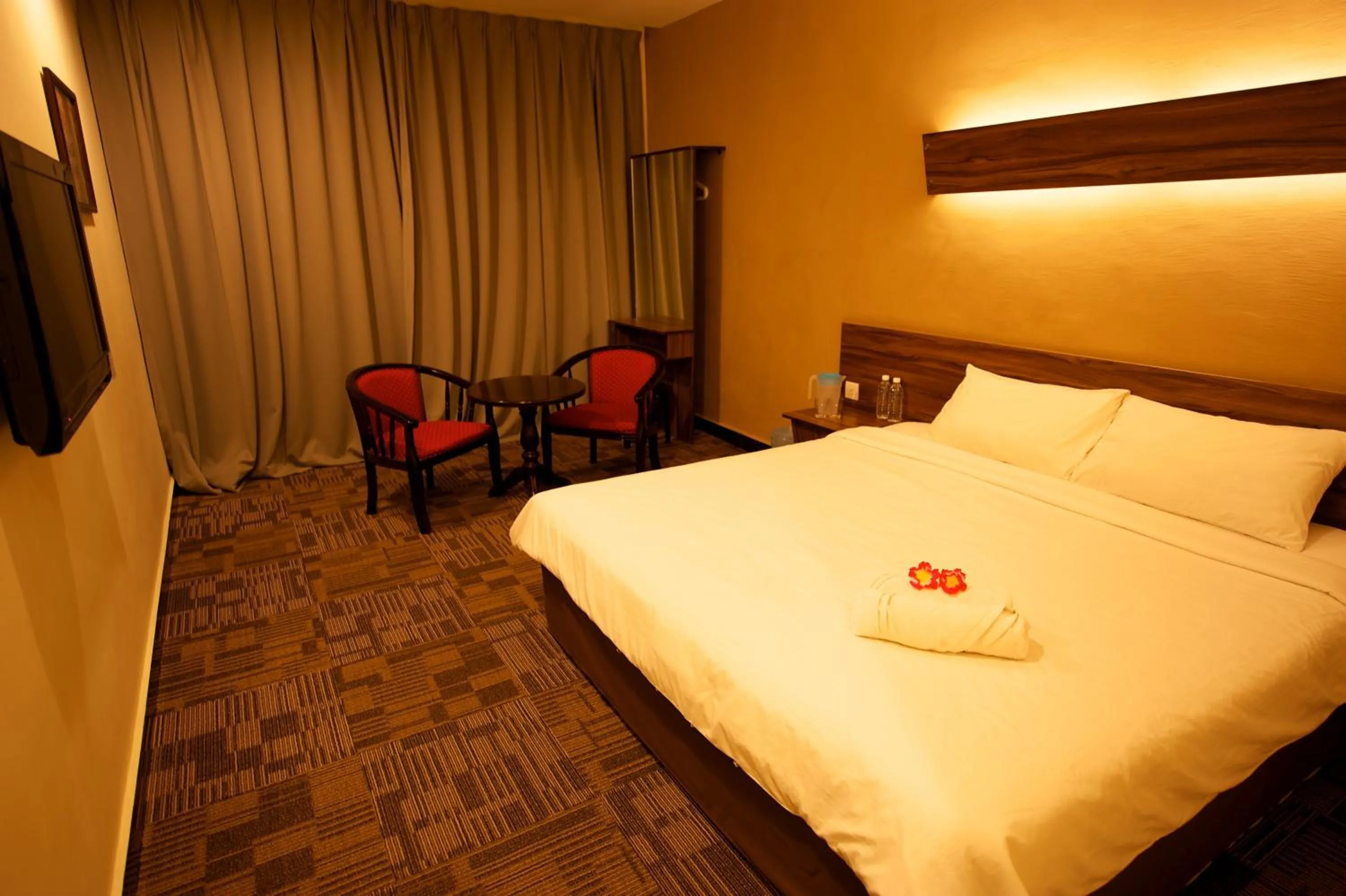 TV and multimedia, Bed in De Botani Hotel