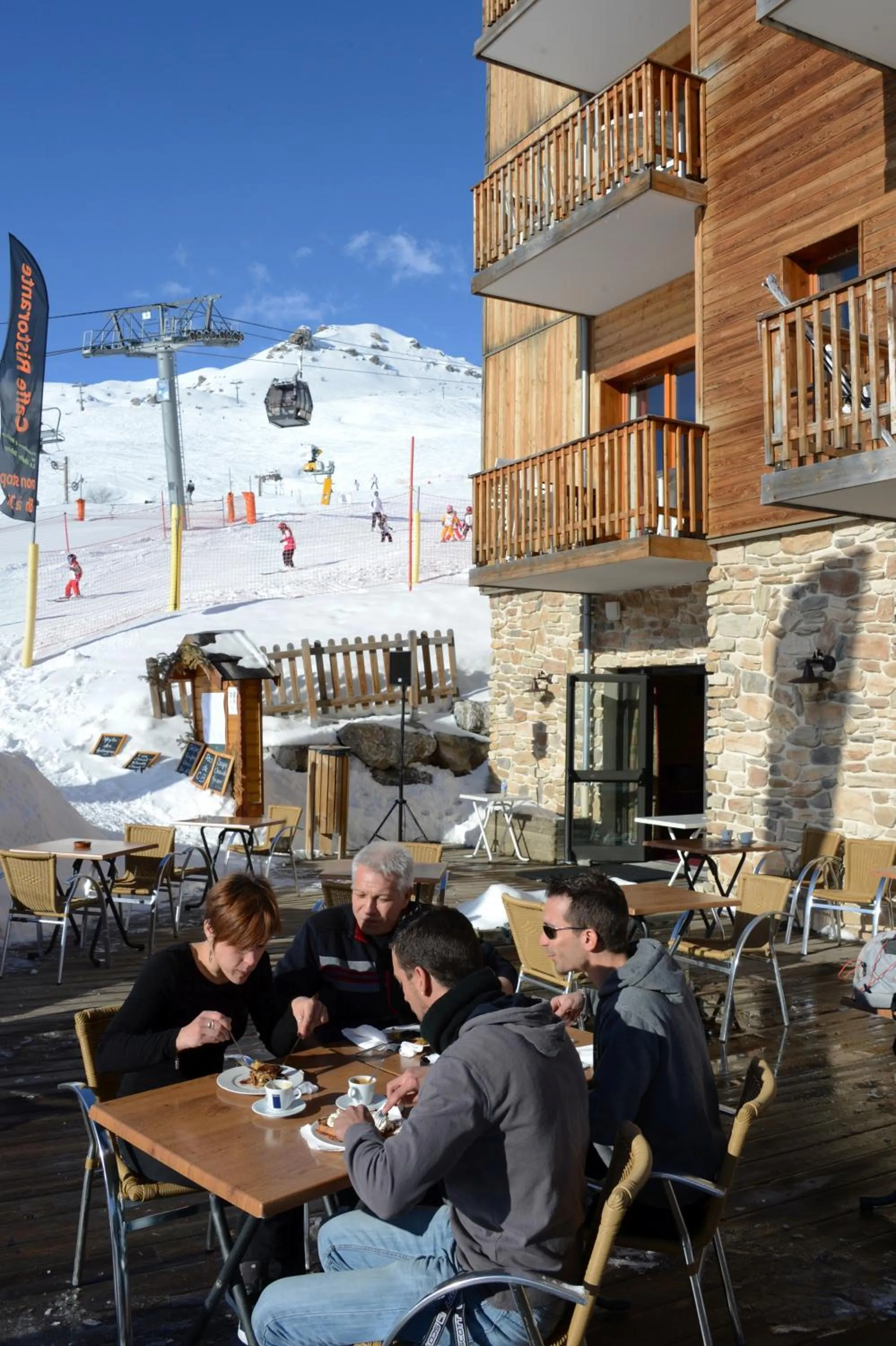 Restaurant/places to eat in Résidence Odalys Rochebrune Le Vallon