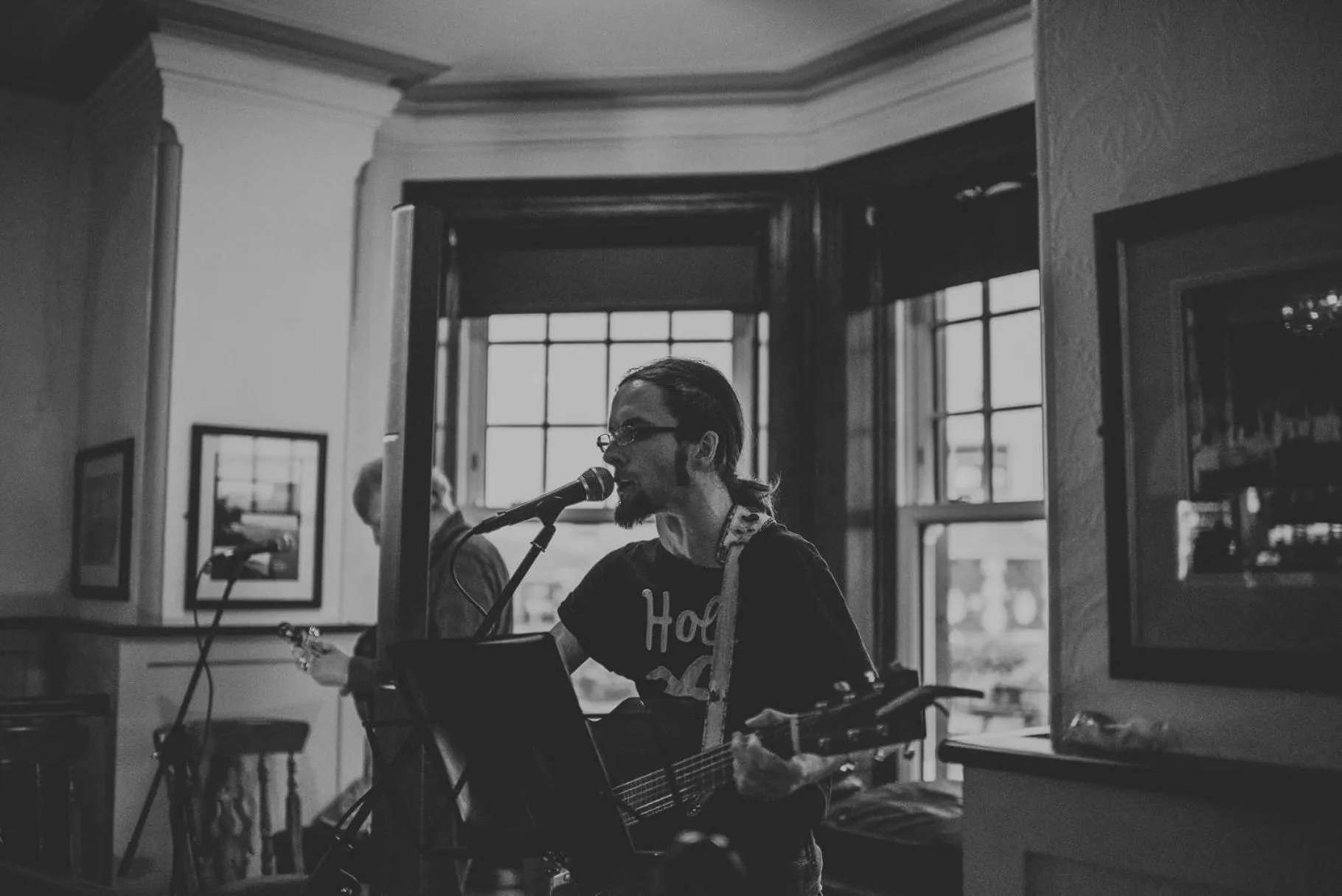 Evening entertainment in Royal Valentia Hotel